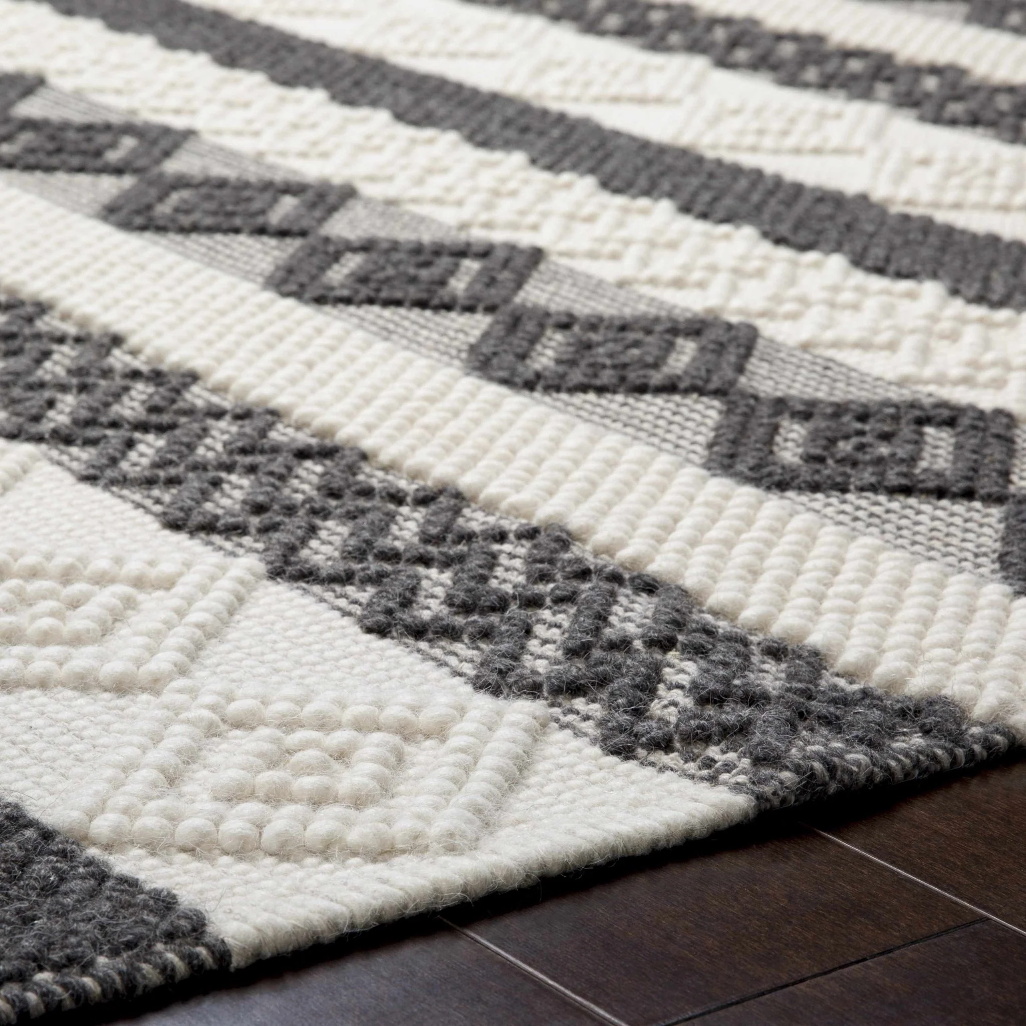 Hand Woven Tribal look Ivory and Charcoal Geometrical Tasseled wool Area Rug - Image 9