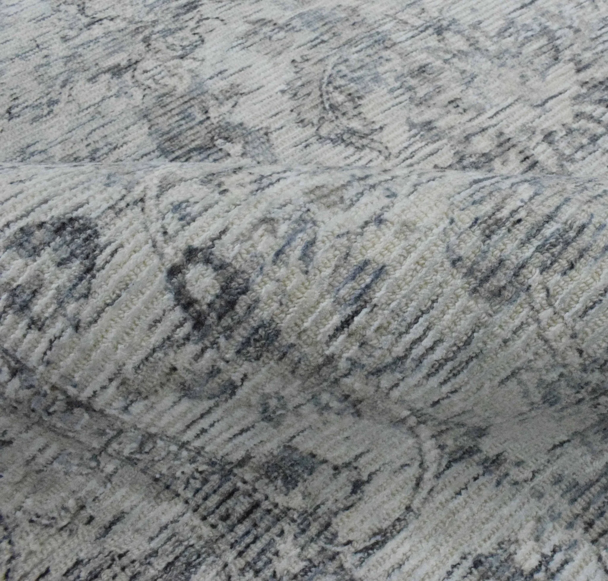 Hand Woven Wool and Art Silk Transitional Silver and Gray Rug - Image 8