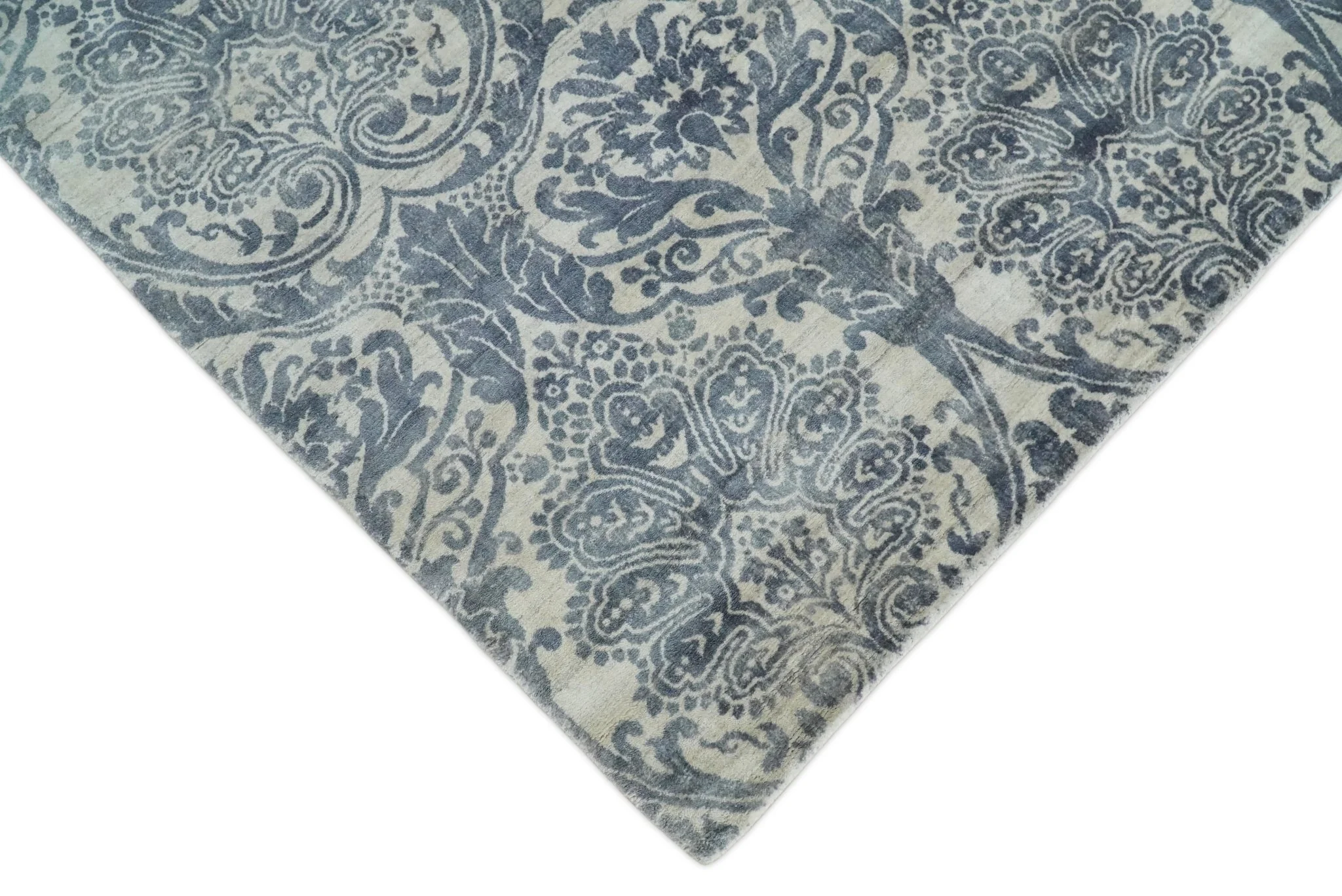 Handmade 7.8x9.10 Damask Ivory and gray Blended Wool and Bamboo Silk Area Rug - Image 5