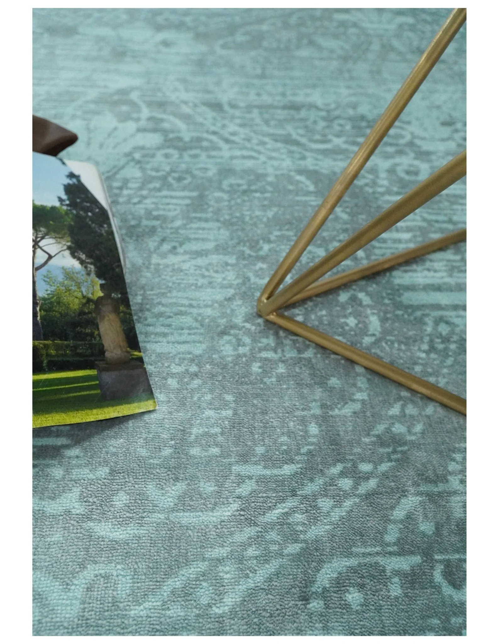 Handmade 6.8x9.10 Floral Blue Turquois Blended Wool and Bamboo Silk Area Rug - Image 6
