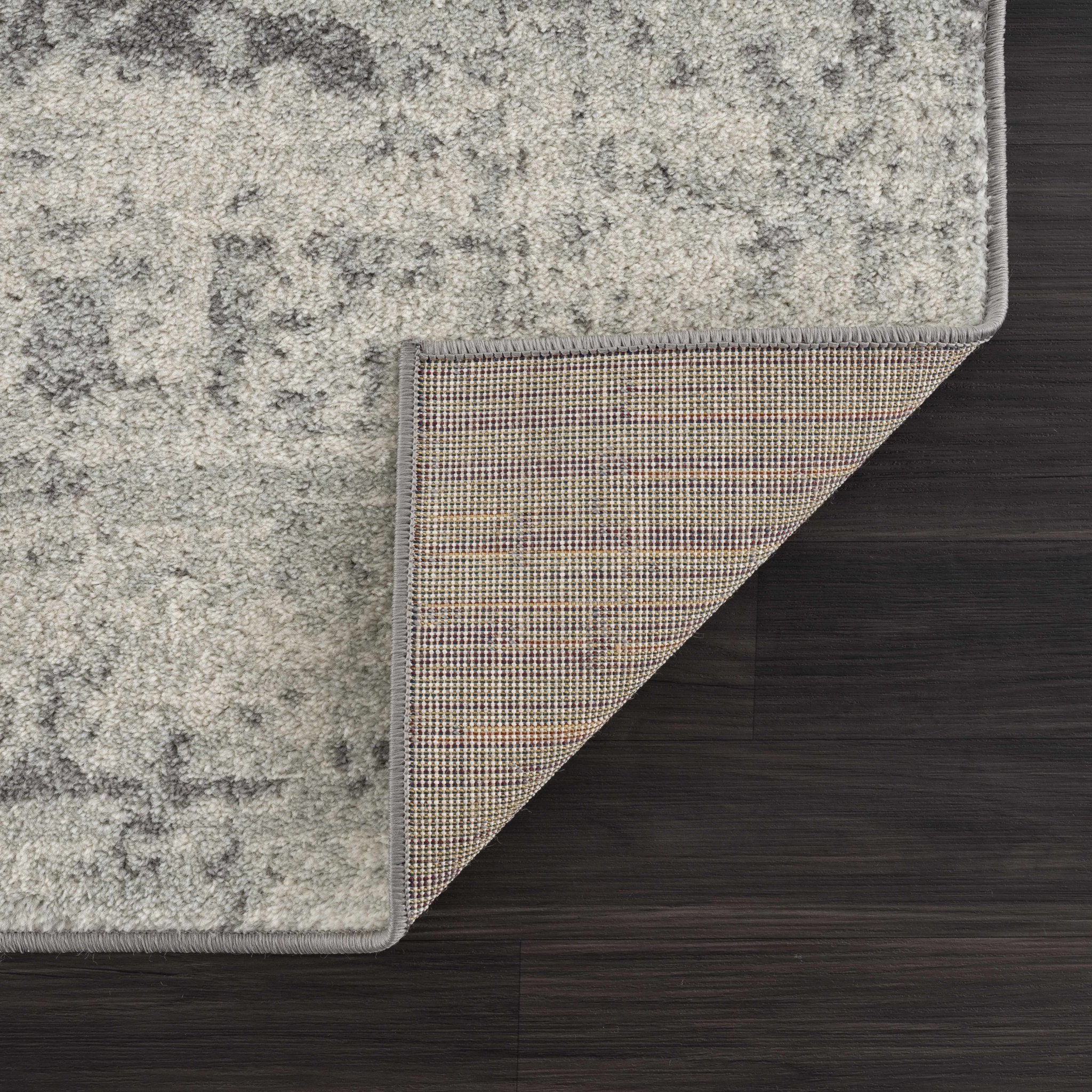 Traditional Heriz Design Gray and Beige Medallion Area Rug - Image 18