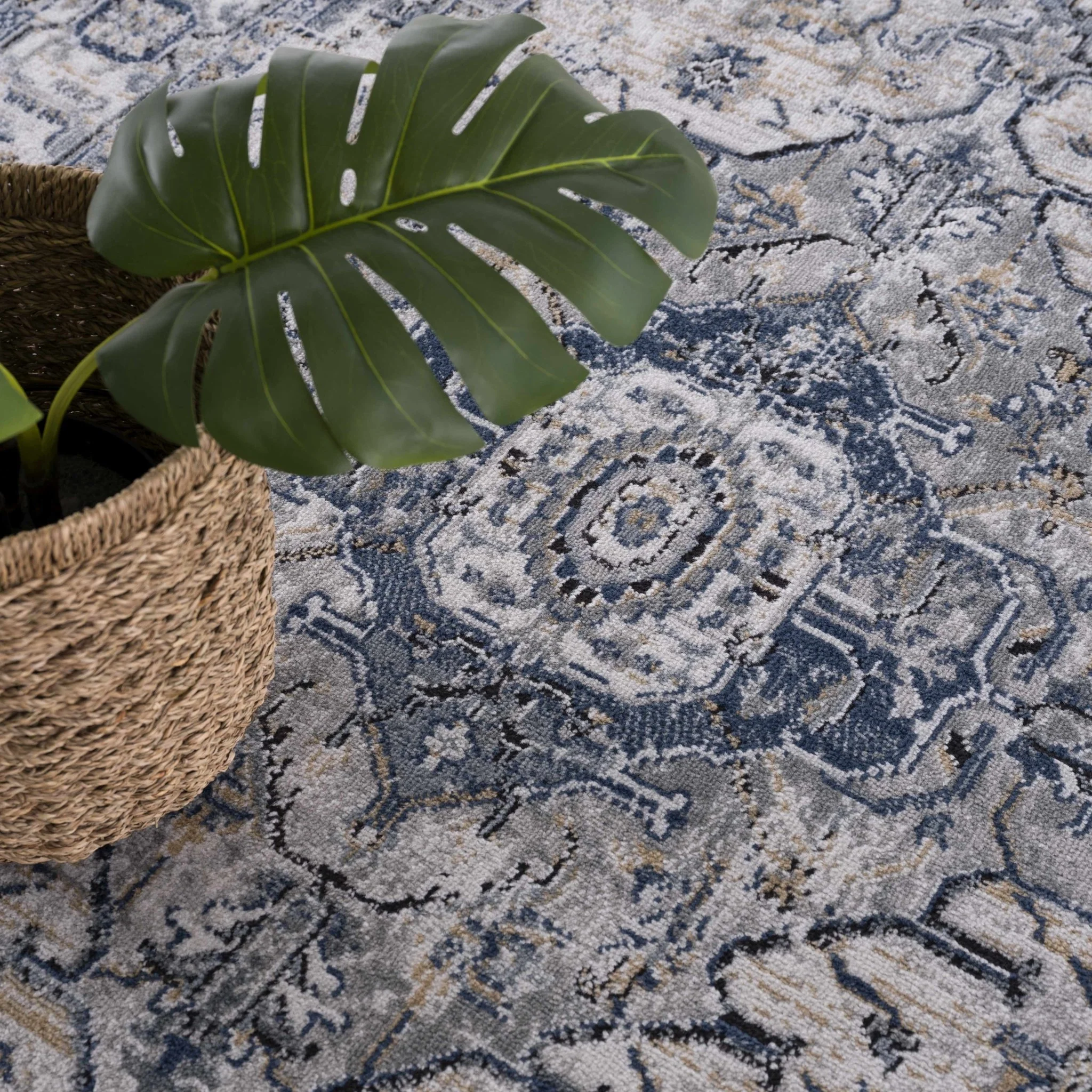 Traditional Heriz Design Ivory, Gray and Blue Medium Pile Area Rug - Image 10