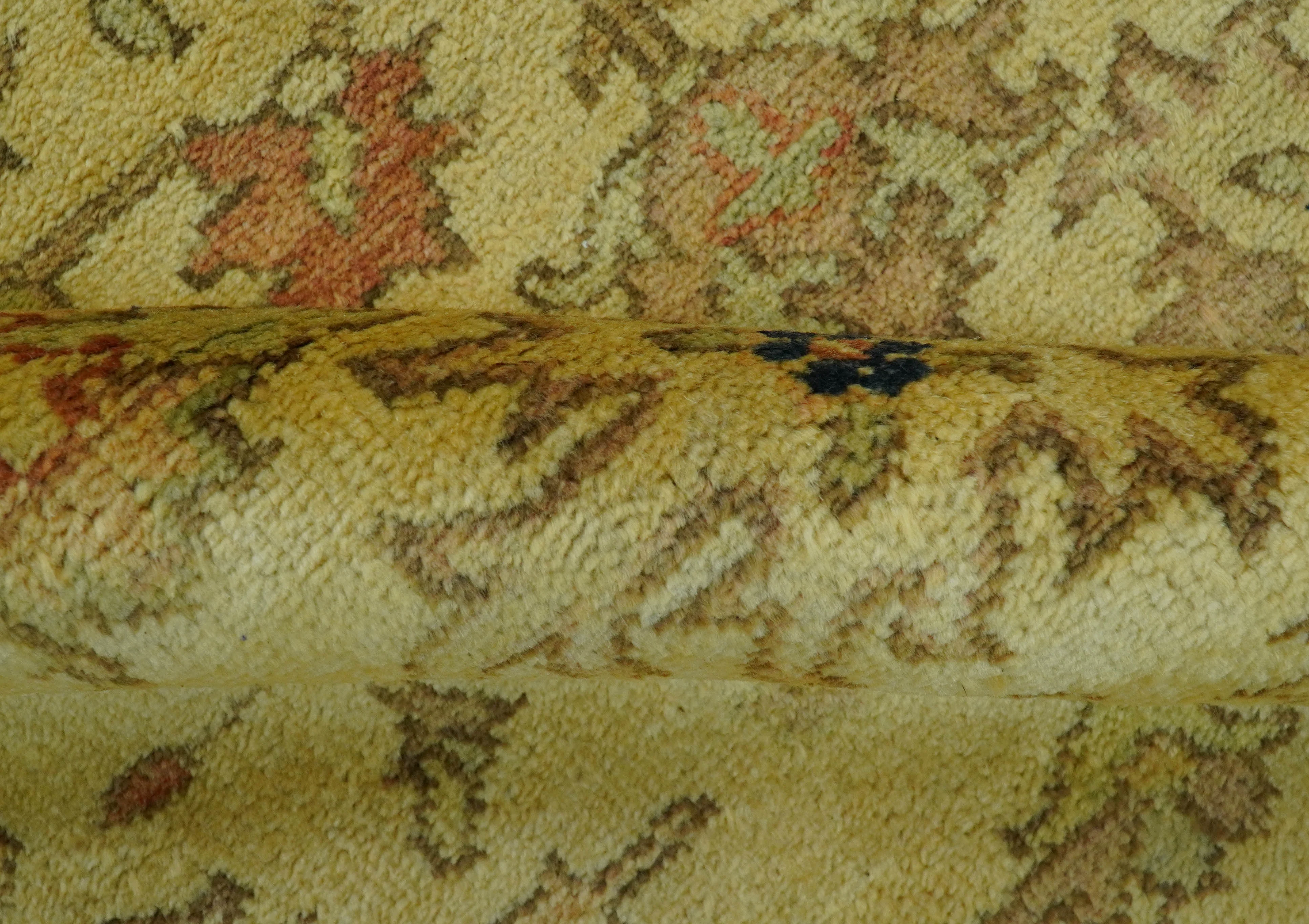 Heriz Traditional Design Gold And Rust 5x6.7 Hand Knotted Wool Area Rug - Image 7