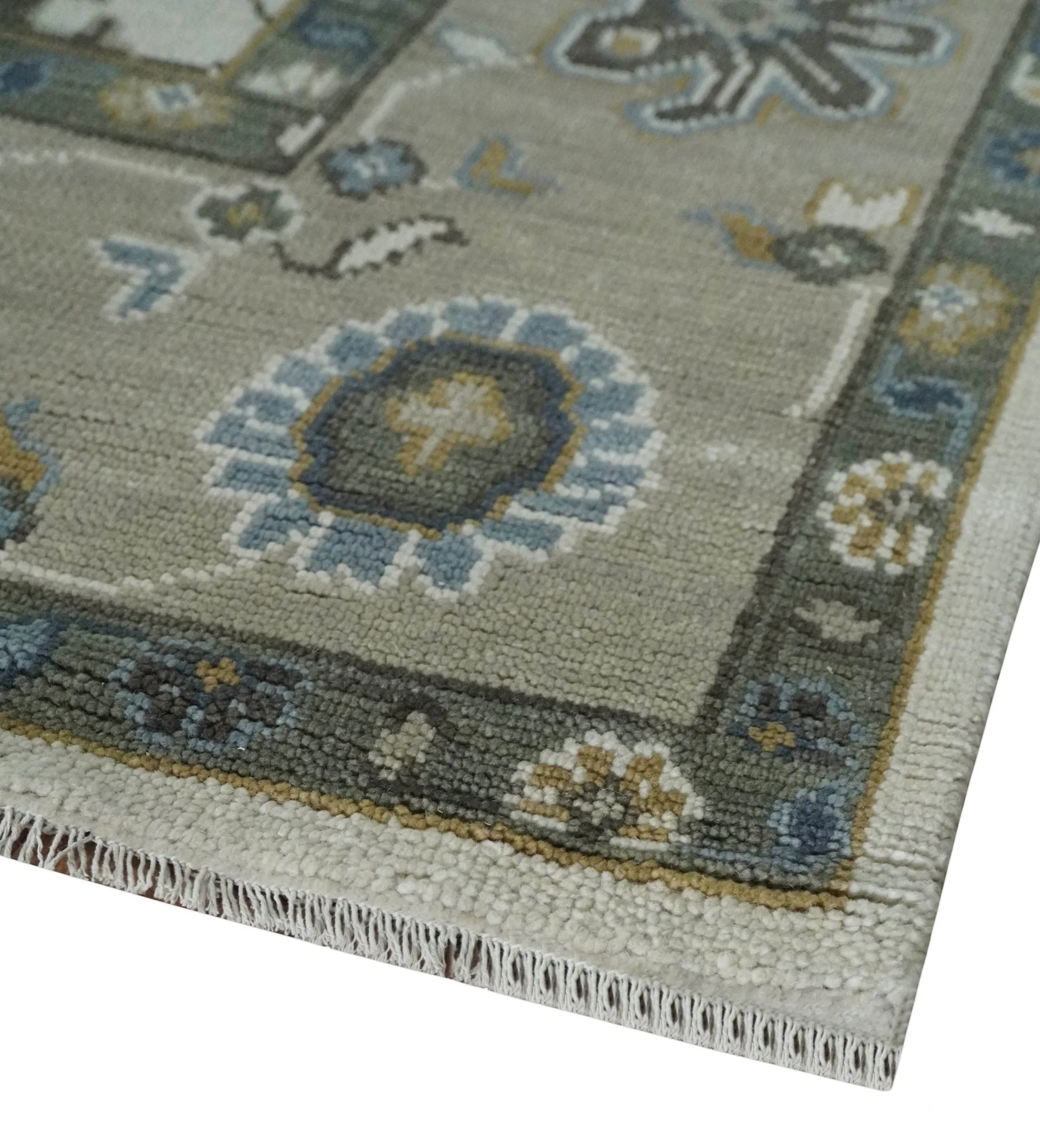 Traditional Ivory and Beige Hand Knotted Oriental Oushak Wool Area Rug - Image 5