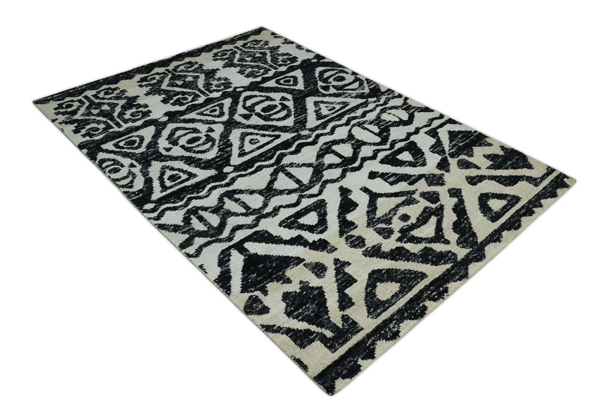 Hand Knotted Ivory and Black Antique Design Contemporary Recycled Silk Area Rug - Image 10
