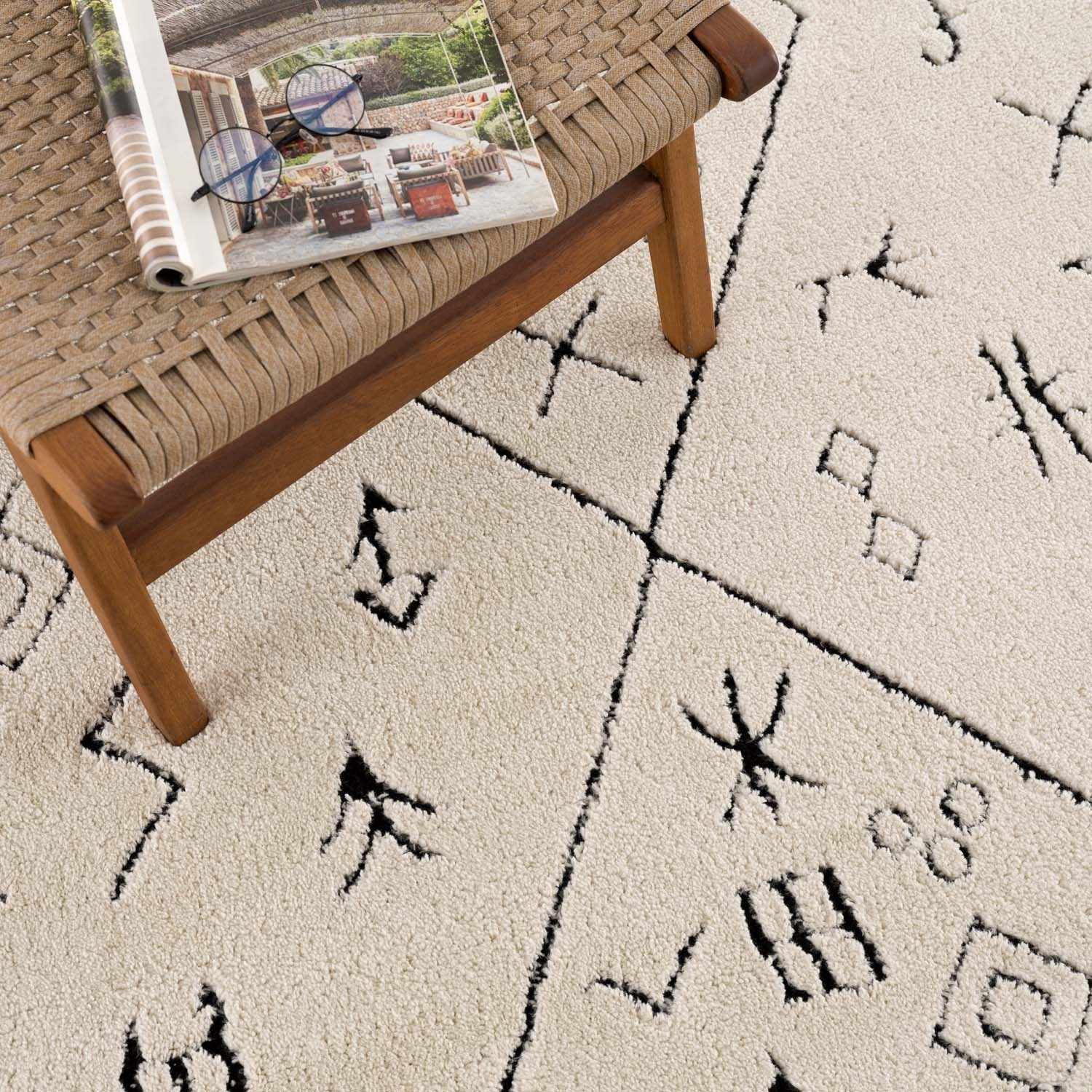 Tribal look Ivory and Black plush pile Texture Area Rug - Image 12