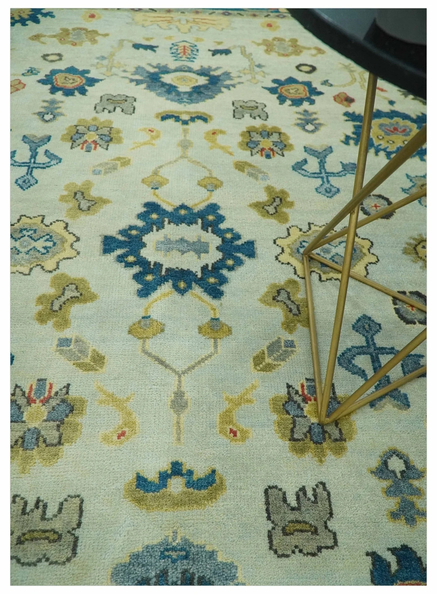 8x10 Hand Knotted Ivory and Blue Traditional Oriental Oushak wool area rug - Image 2