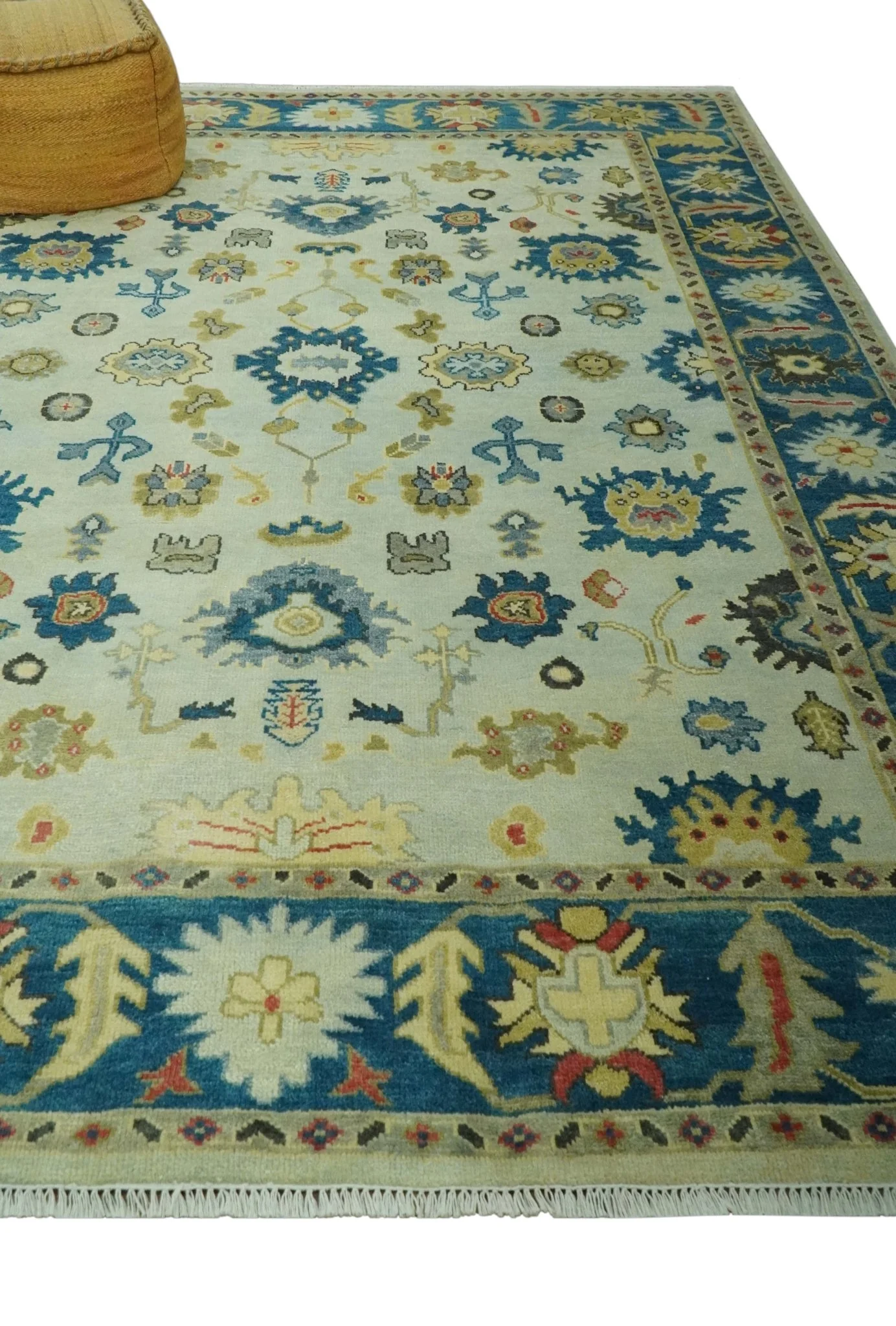 8x10 Hand Knotted Ivory and Blue Traditional Oriental Oushak wool area rug - Image 3