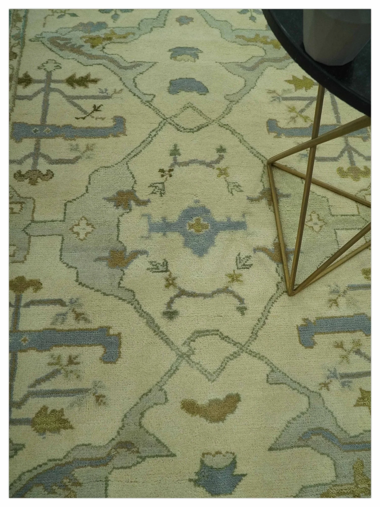 Ivory and Blue 6x9 Hand Knotted Traditional Oriental Oushak wool area rug - Image 2