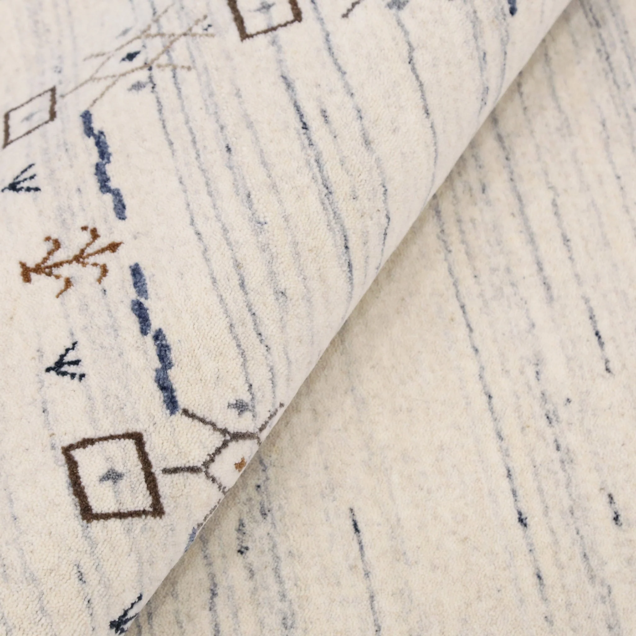 Ivory And Blue Tribal Border Design Hand Loomed Wool Area Rug - Image 12