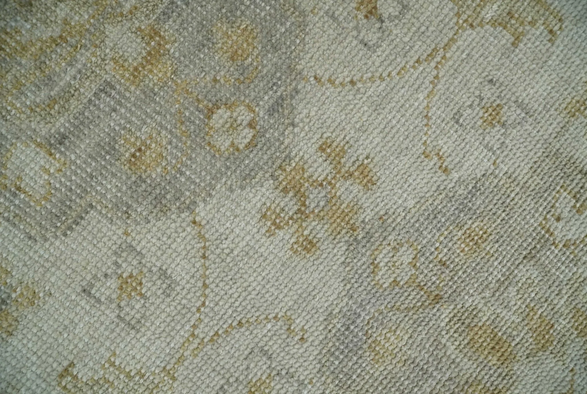Ivory and Brown distressed finished Traditional Floral Low Pile Multi Size wool Area Rug - Image 4