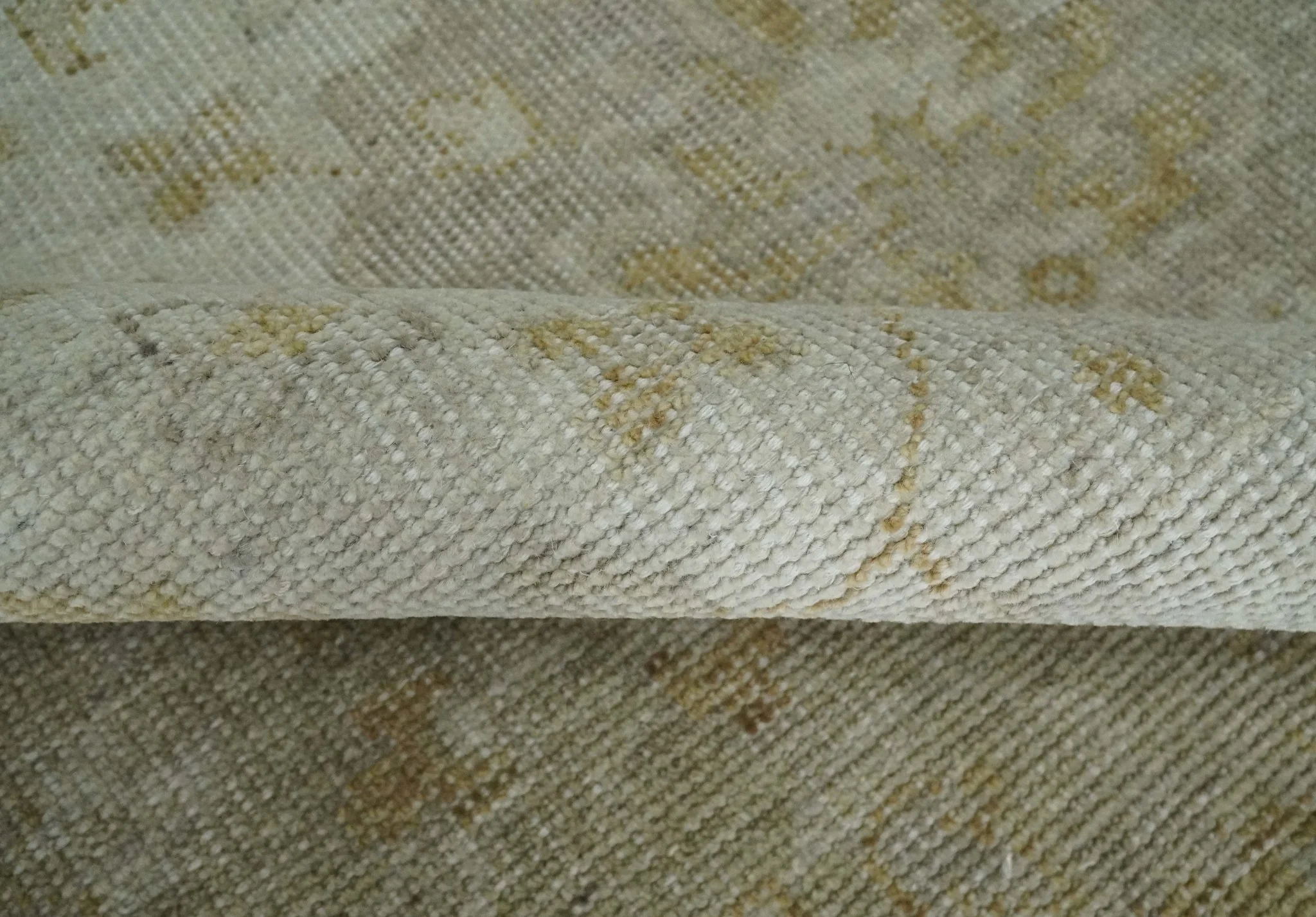 Ivory and Brown distressed finished Traditional Floral Low Pile Multi Size wool Area Rug - Image 7