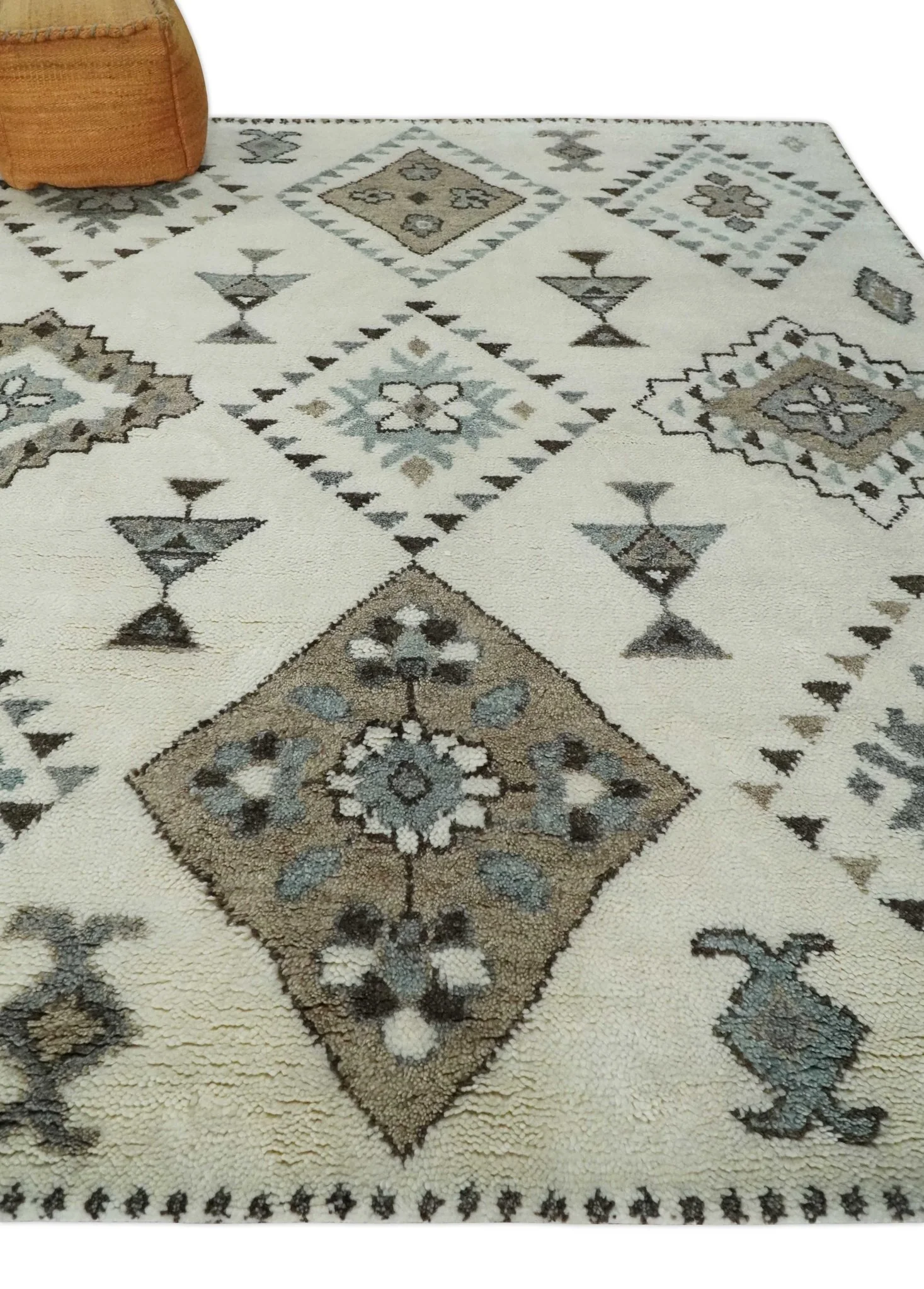 Tribal Design 8x10 Ivory and Brown Traditional Geometrical Pattern Hand Knotted Wool Area Rug - Image 3