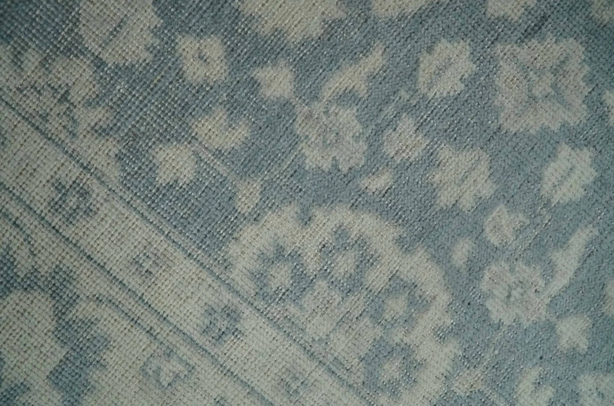 Antique Style Ivory and Charcoal Hand Knotted Traditional Oushak 2x4 wool Bedside Rug - Image 2