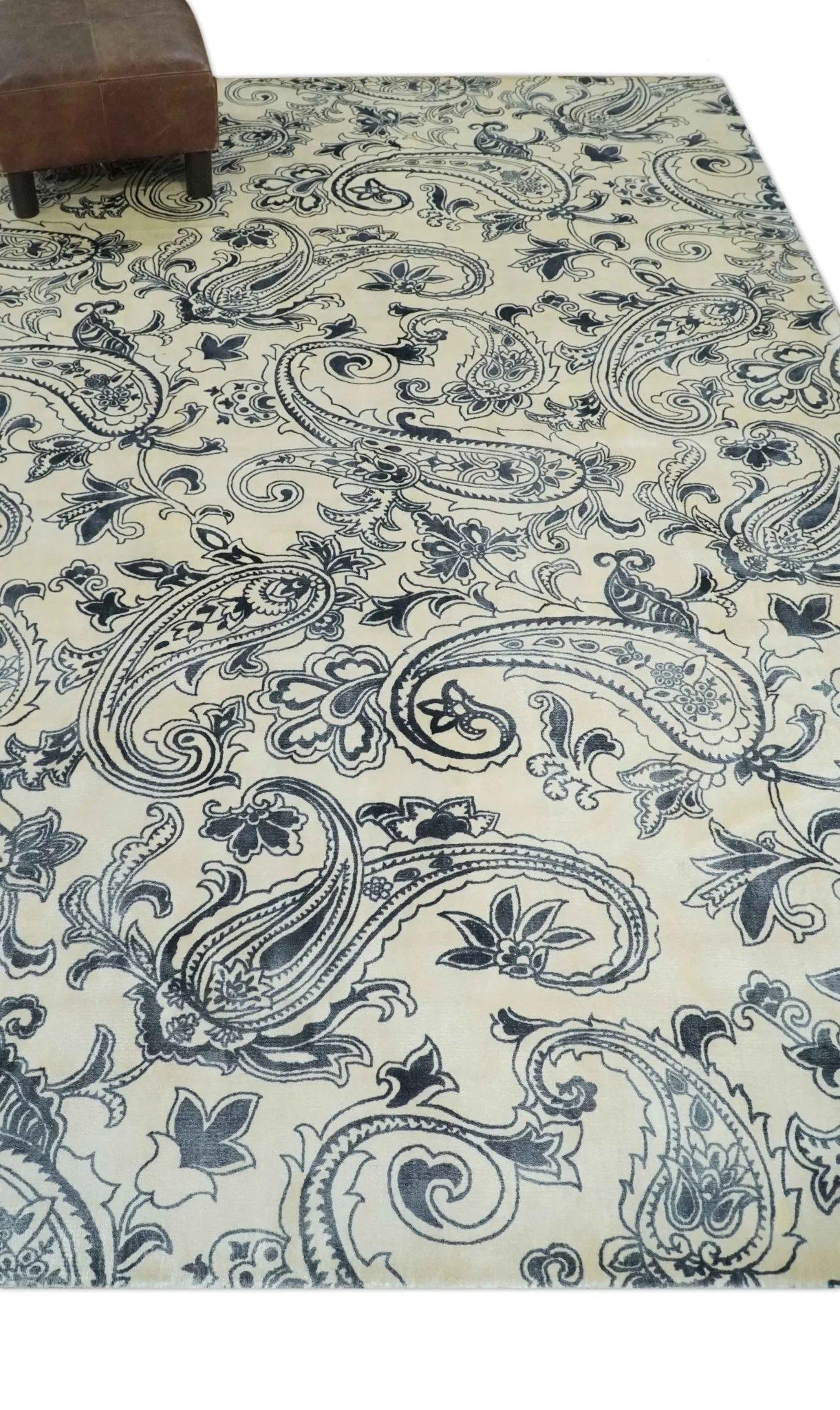 Premium Style Ivory and Charcoal Hand loom 5.6x8 Boteh Design Viscose Area Rug - Image 4