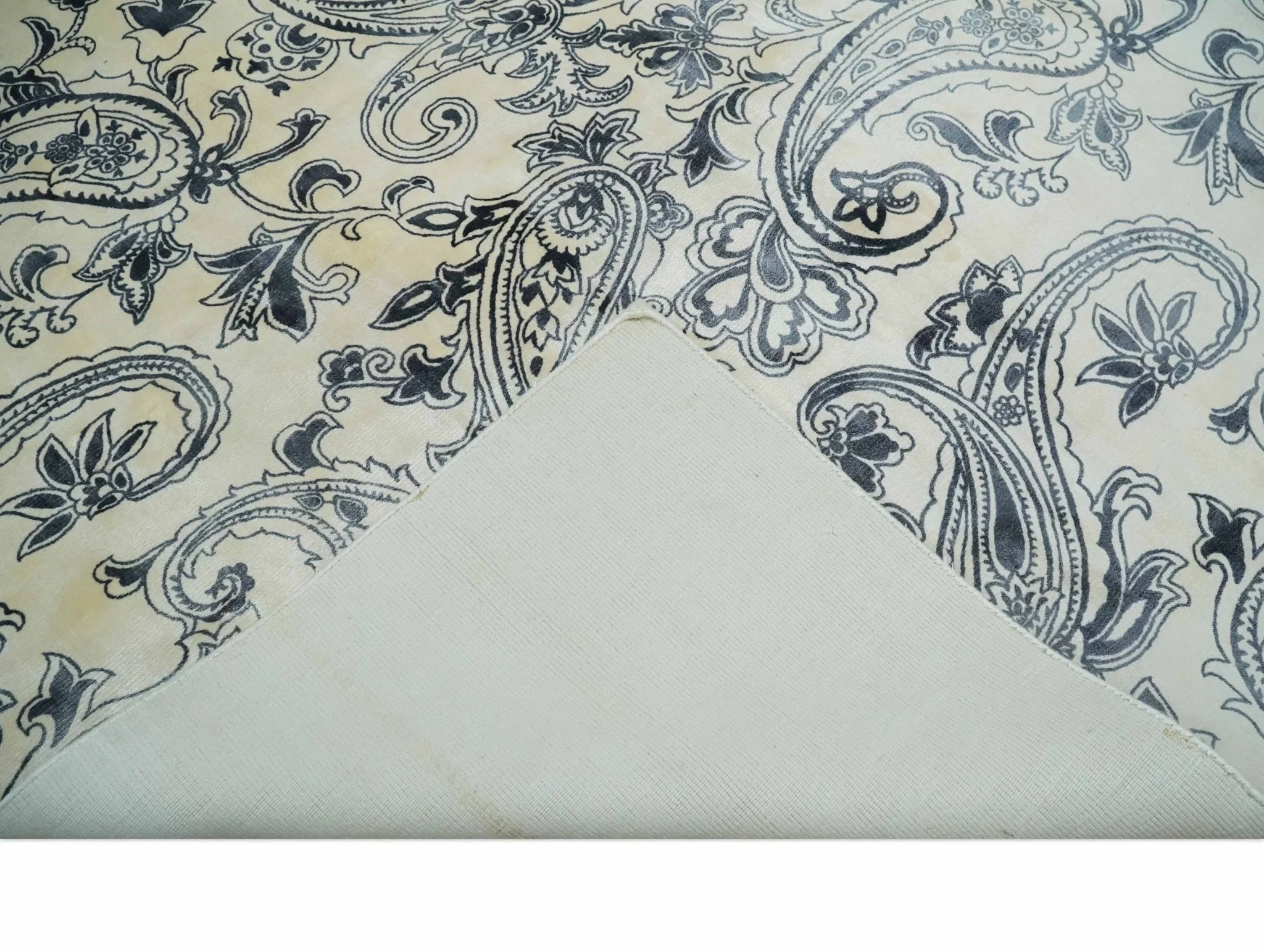 Premium Style Ivory and Charcoal Hand loom 5.6x8 Boteh Design Viscose Area Rug - Image 8