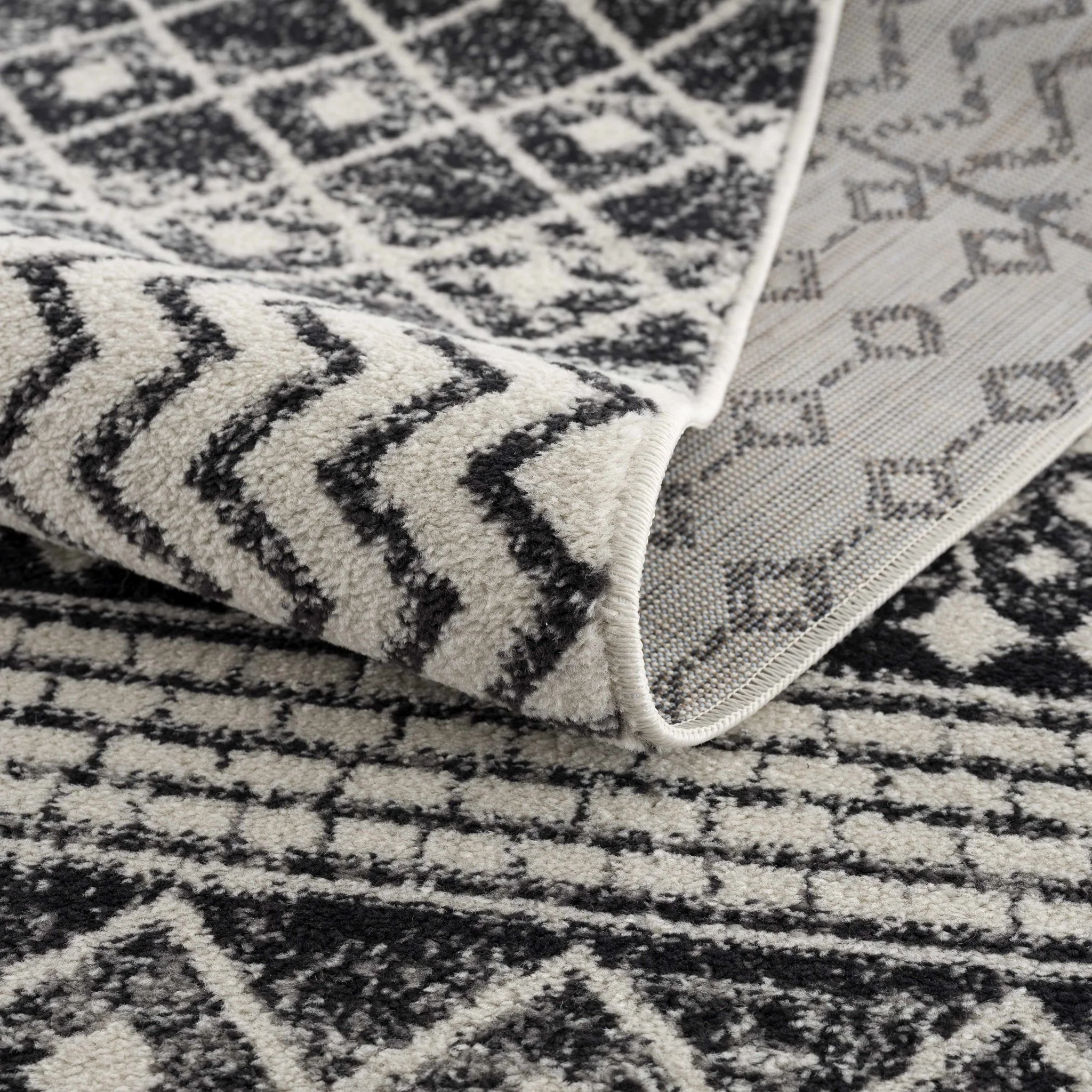 Tribal look Ivory and Charcoal Traditional Geometrical Design Rug - Image 10