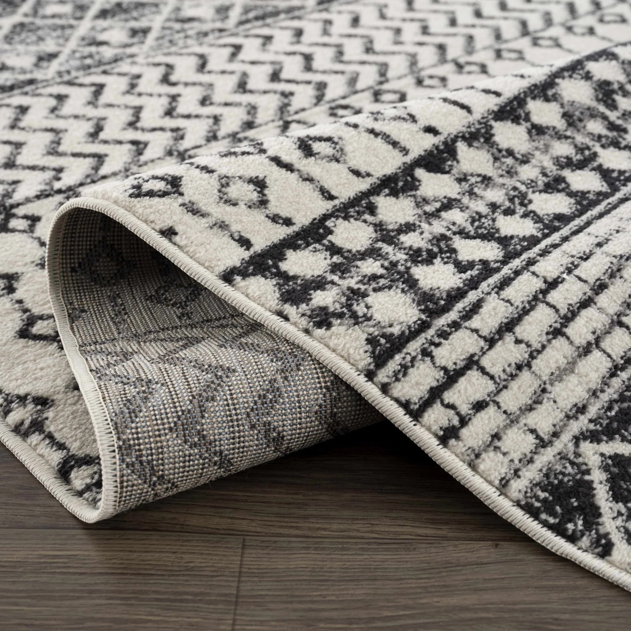 Tribal look Ivory and Charcoal Traditional Geometrical Design Rug - Image 12