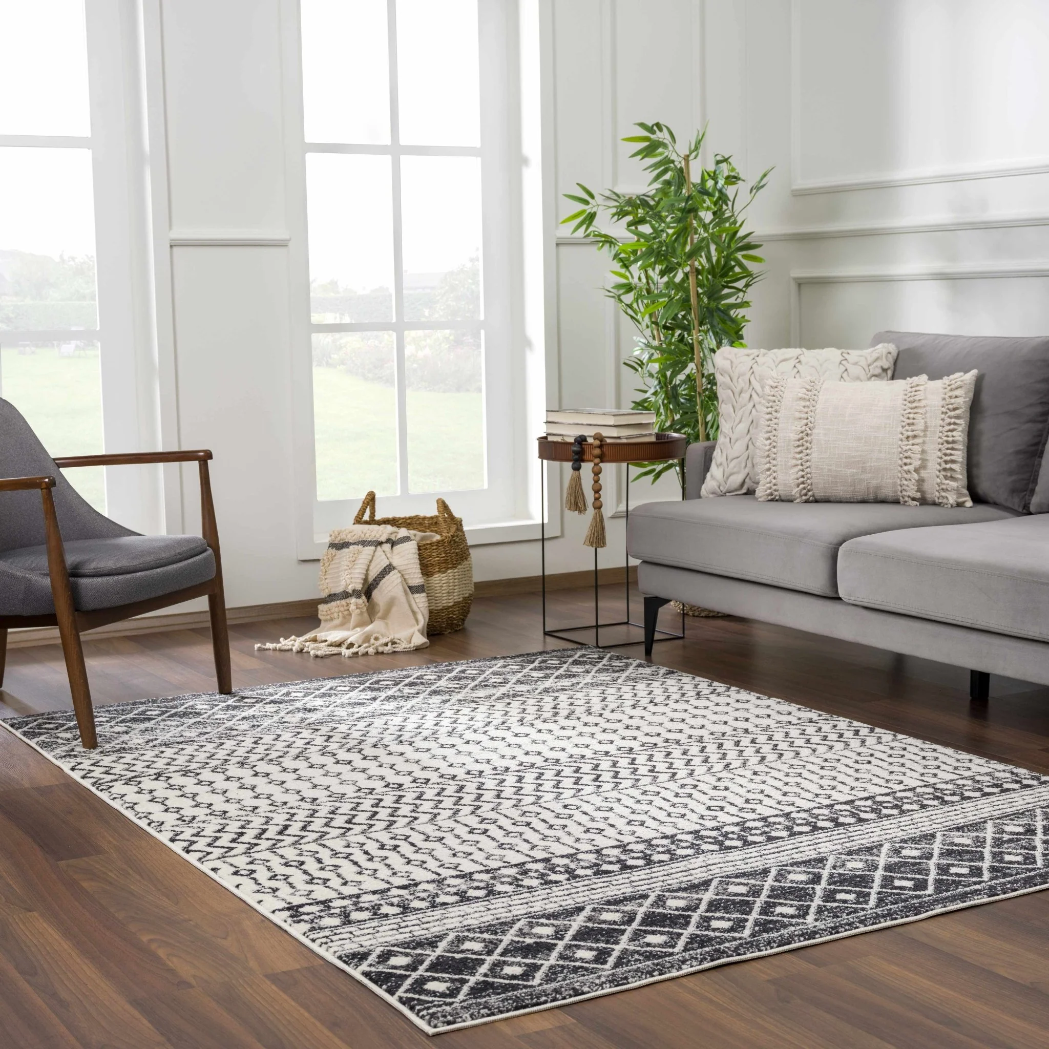 Tribal look Ivory and Charcoal Traditional Geometrical Design Rug - Image 17