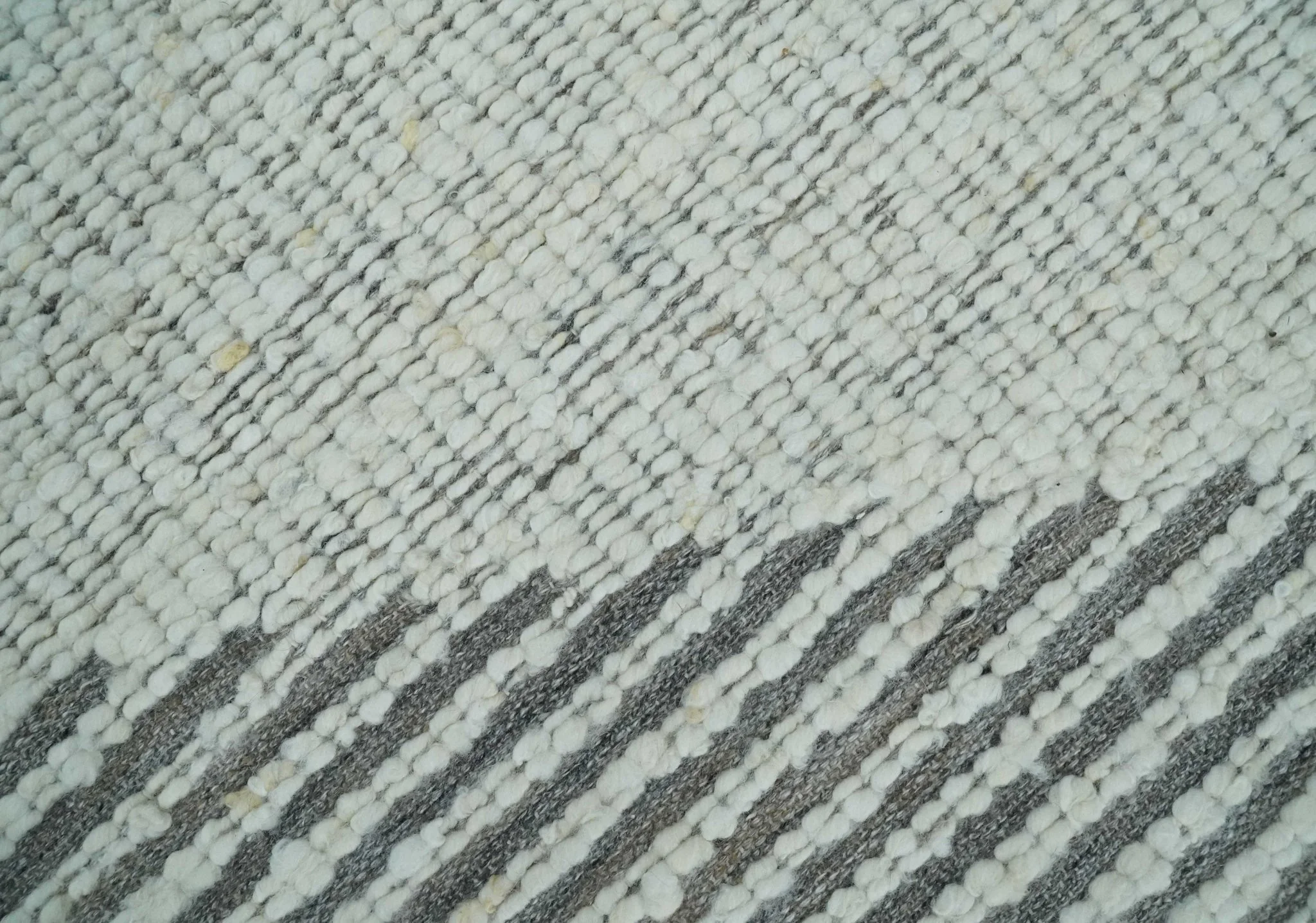 Ivory and Charcoal Traditional Stripes Hand Knotted 8x10 Wool Area Rug - Image 4