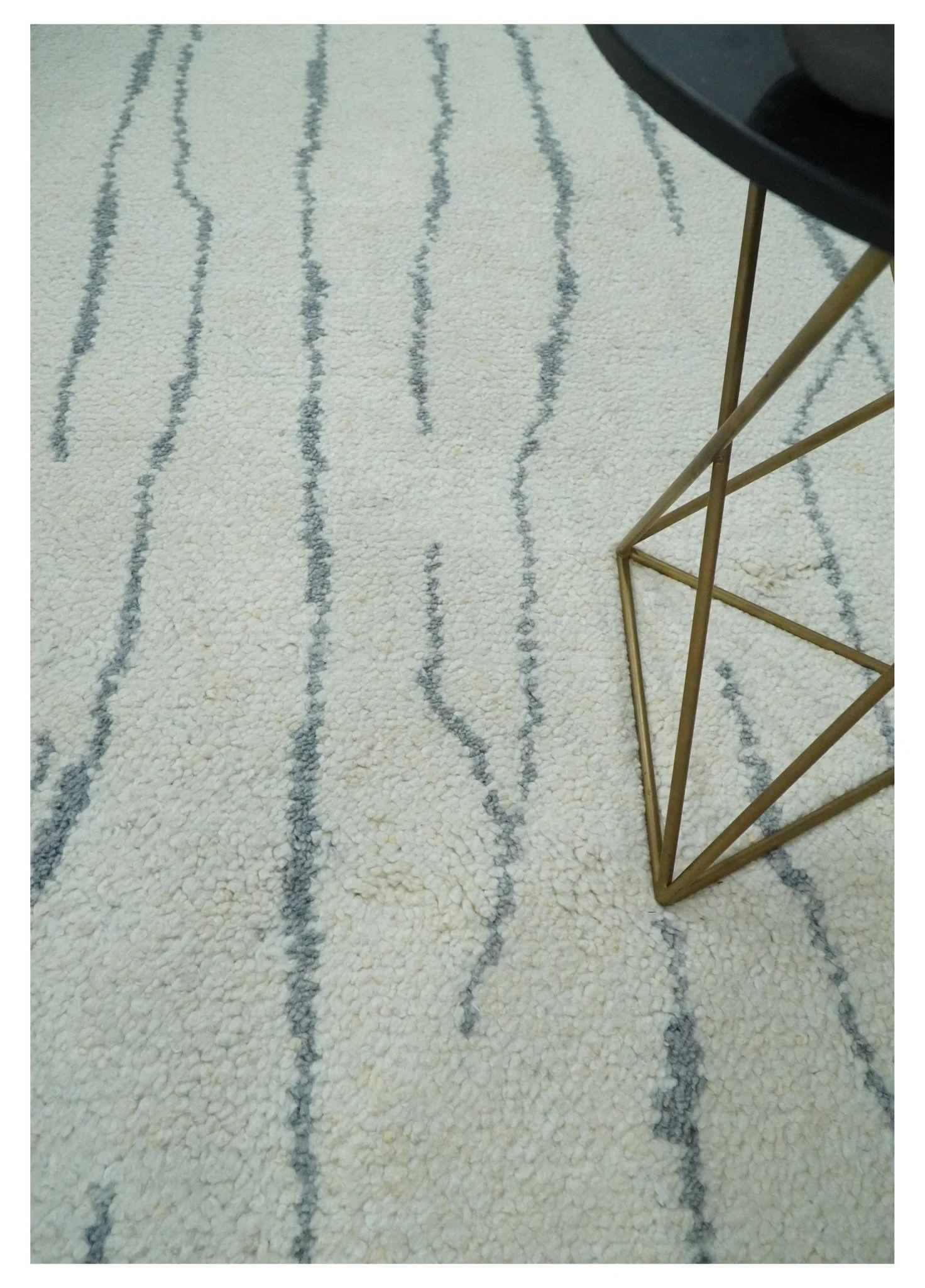 Contemporary Ivory and Gray 8.5x10.2 Stripes Pattern Hand knotted wool area rug - Image 2