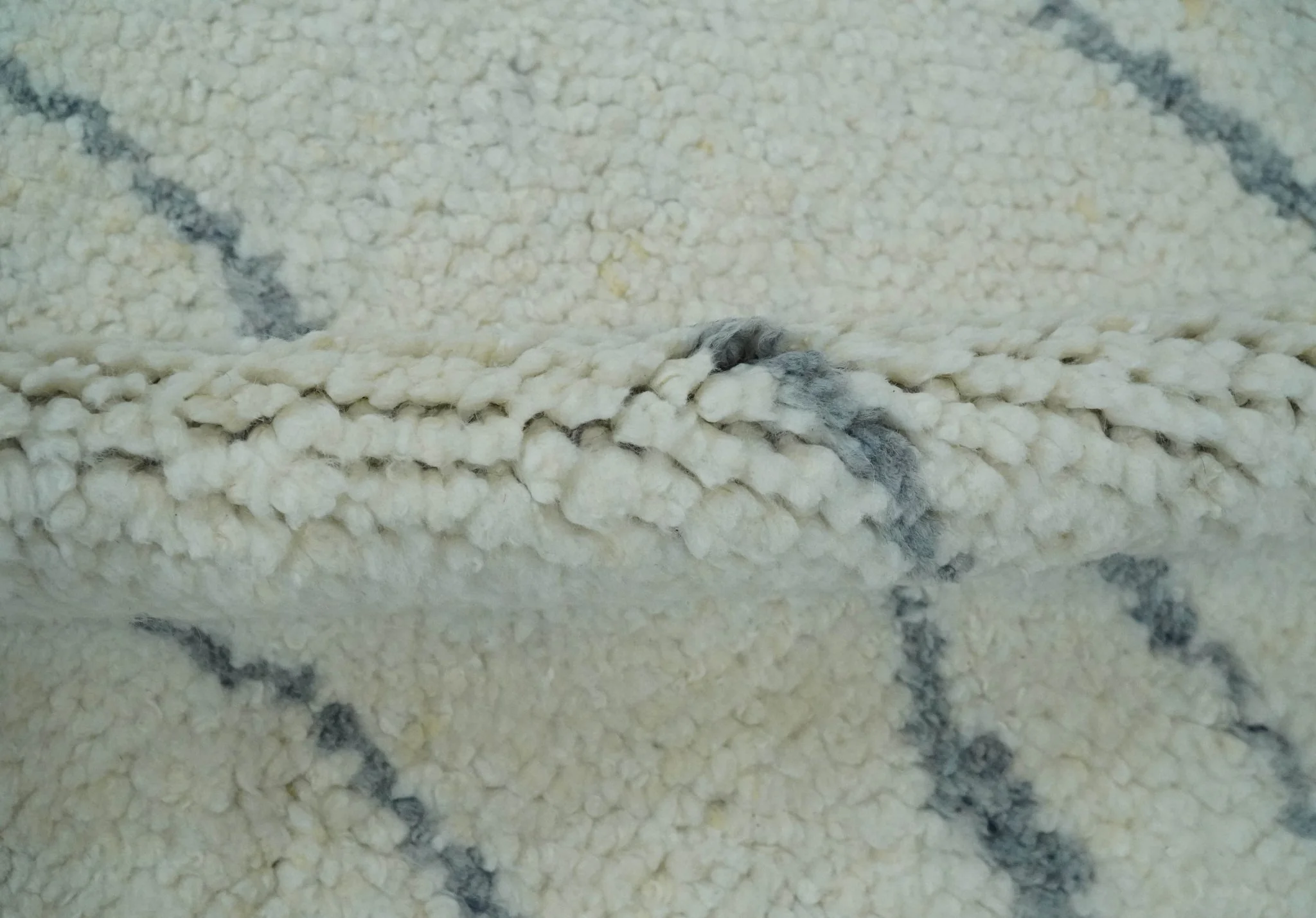Contemporary Ivory and Gray 8.5x10.2 Stripes Pattern Hand knotted wool area rug - Image 8