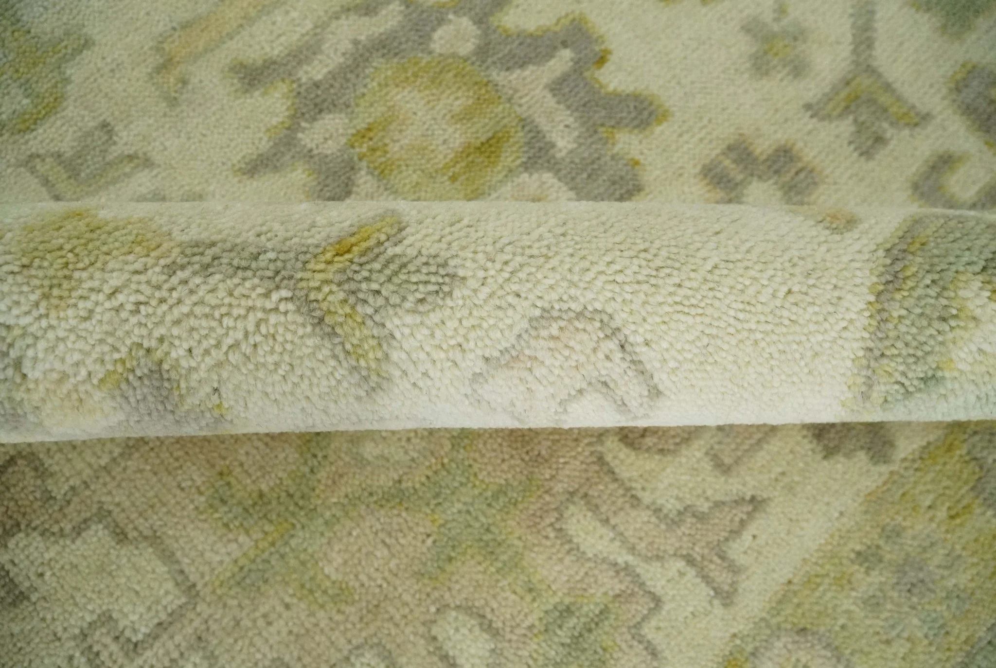 Earthy Ivory and Olive 9x12 Traditional Antique Finish Hand knotted Wool Area Rug - Image 7