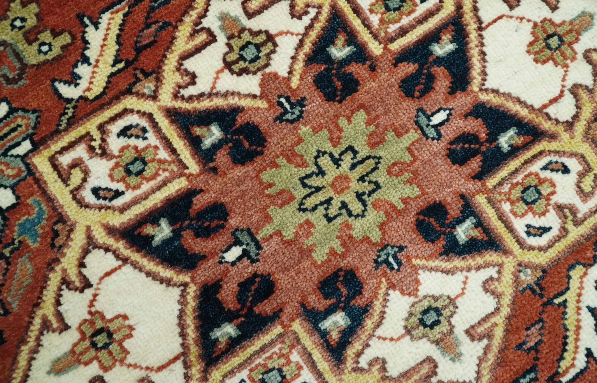 Premium Fine Floral Ivory and Rust Traditional Heriz 9x12 Hand Knotted wool area rug - Image 6