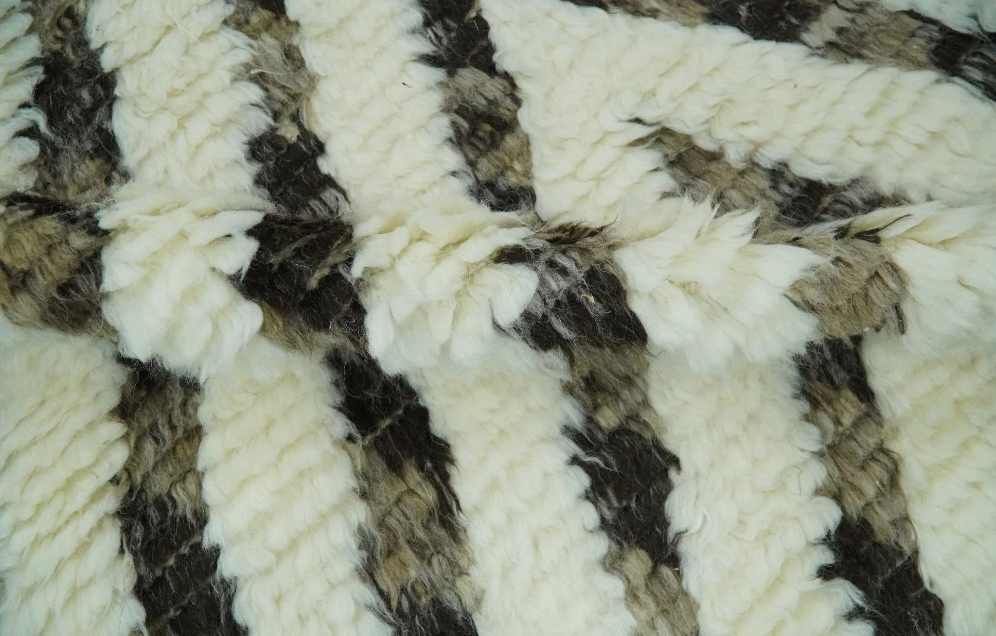 Ivory, Beige and Charcoal Modern Stripes Plush Pile Moroccan Style Hand knotted 5x8 wool Area Rug - Image 8