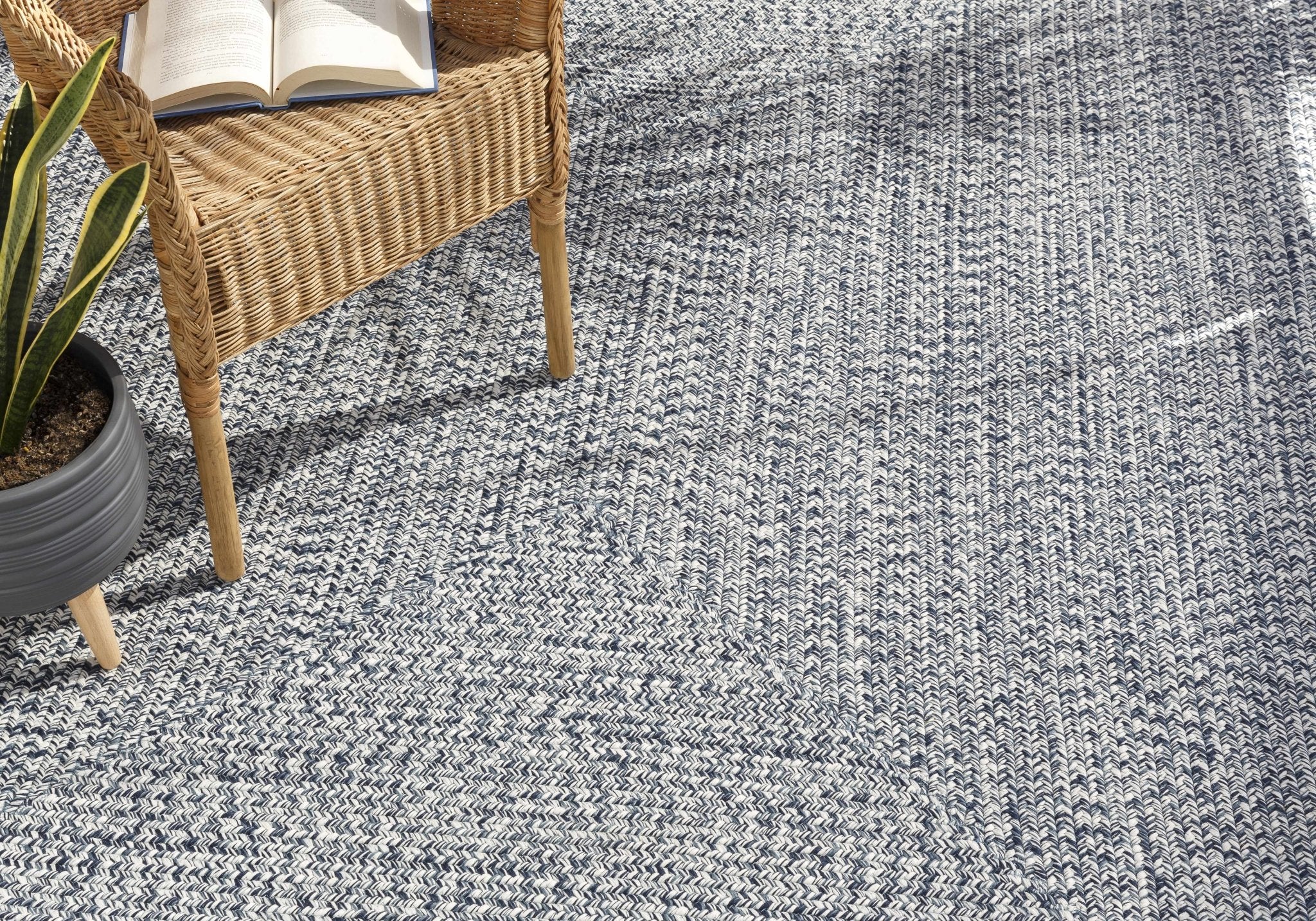 Ivory, Blue and Gray Chevron Design Braided Outdoor safe area Rug - Image 4