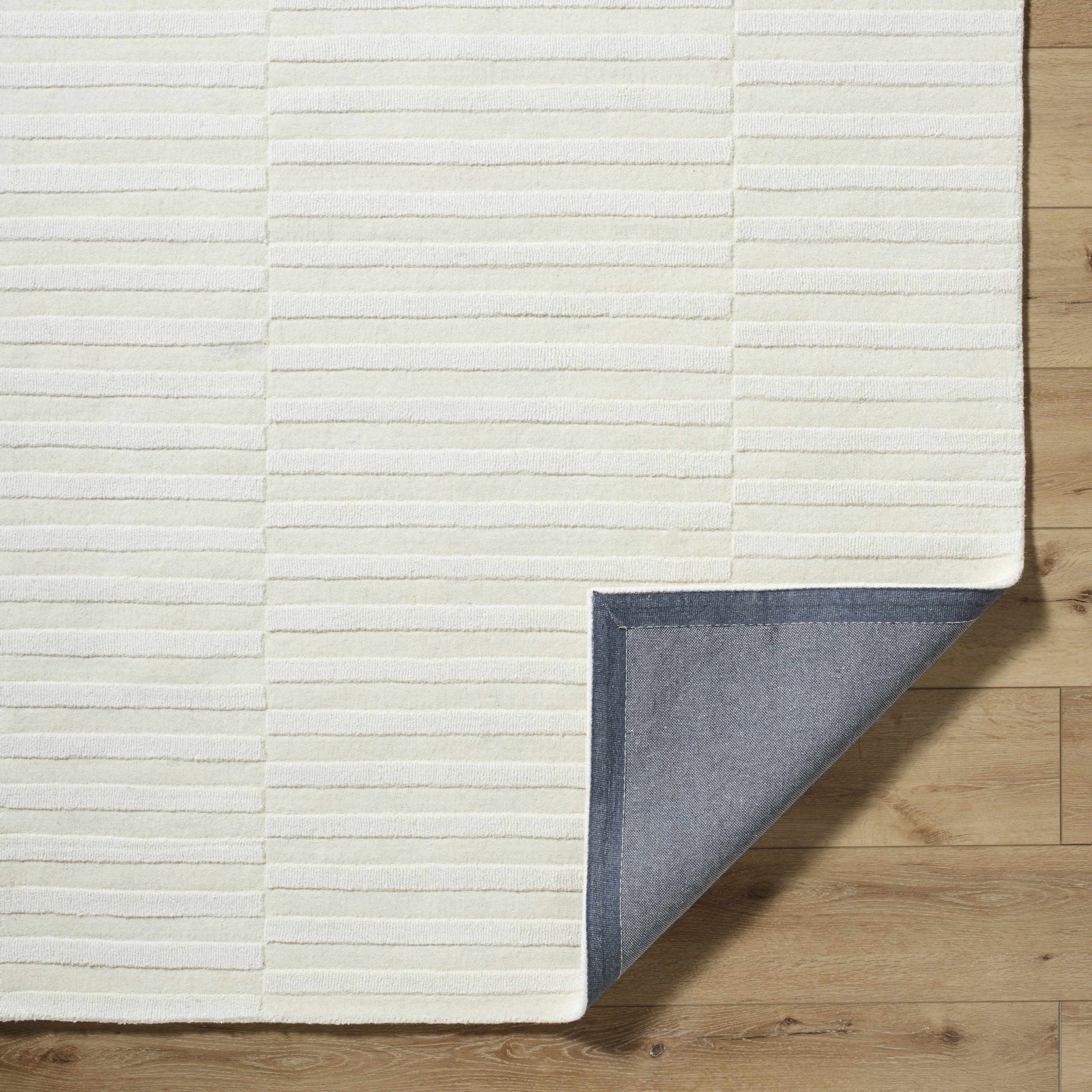 Ivory Contemporary Style Hand Loomed Wool Rug - Image 4