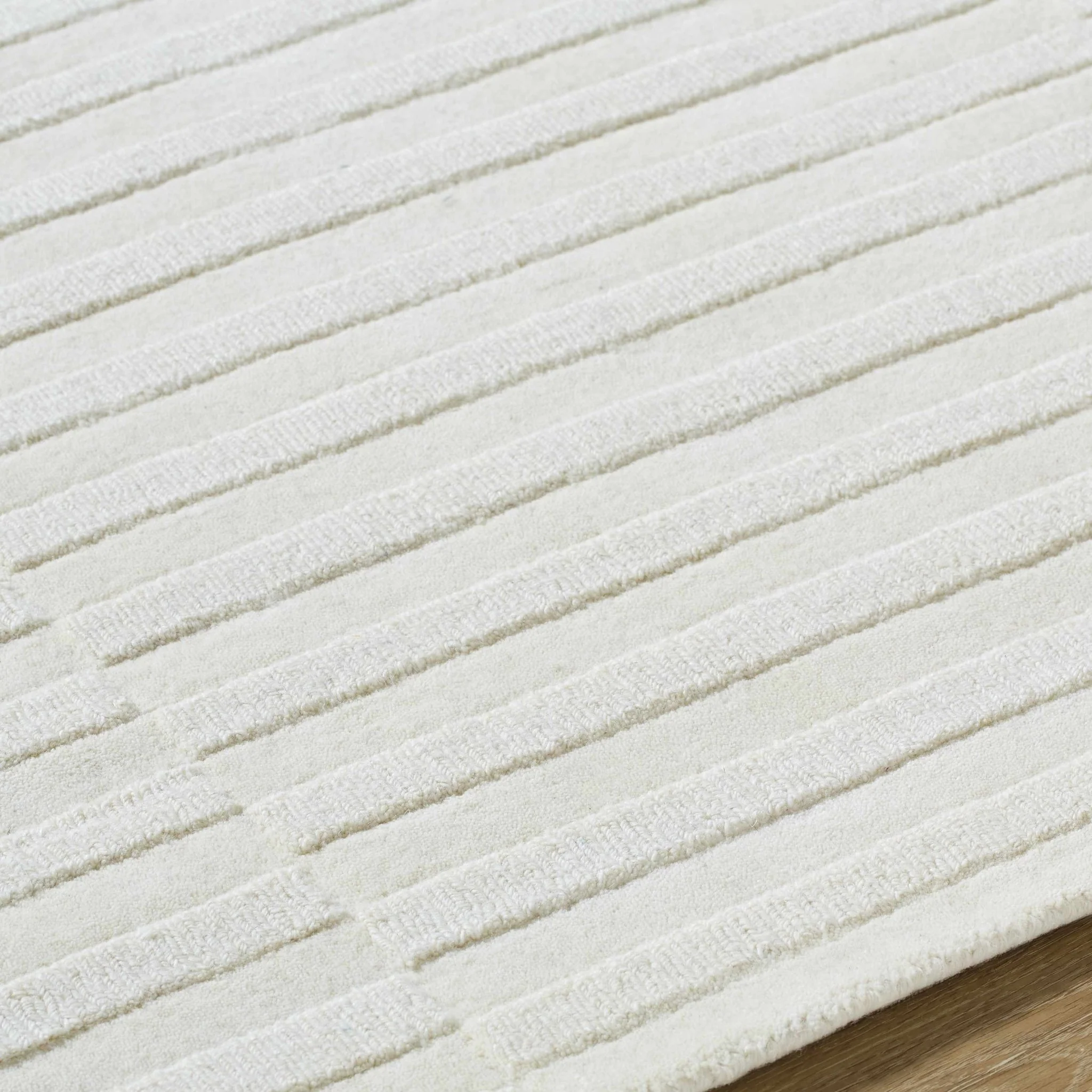 Ivory Contemporary Style Hand Loomed Wool Rug - Image 5