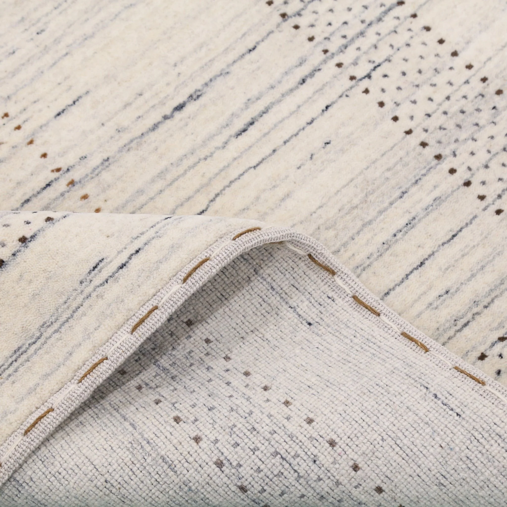 Ivory Gabbeh Design Hand Loomed Wool Area Rug - Image 11