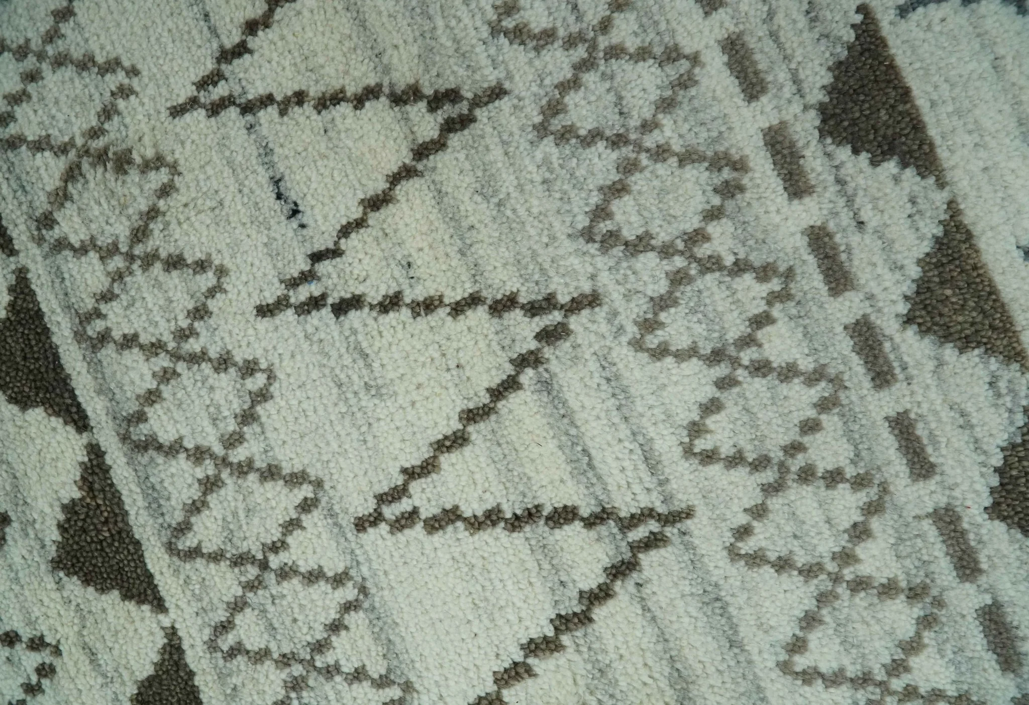 Ivory, Gray and Charcoal Hand Knotted Multi size Southwestern wool area Rug - Image 5