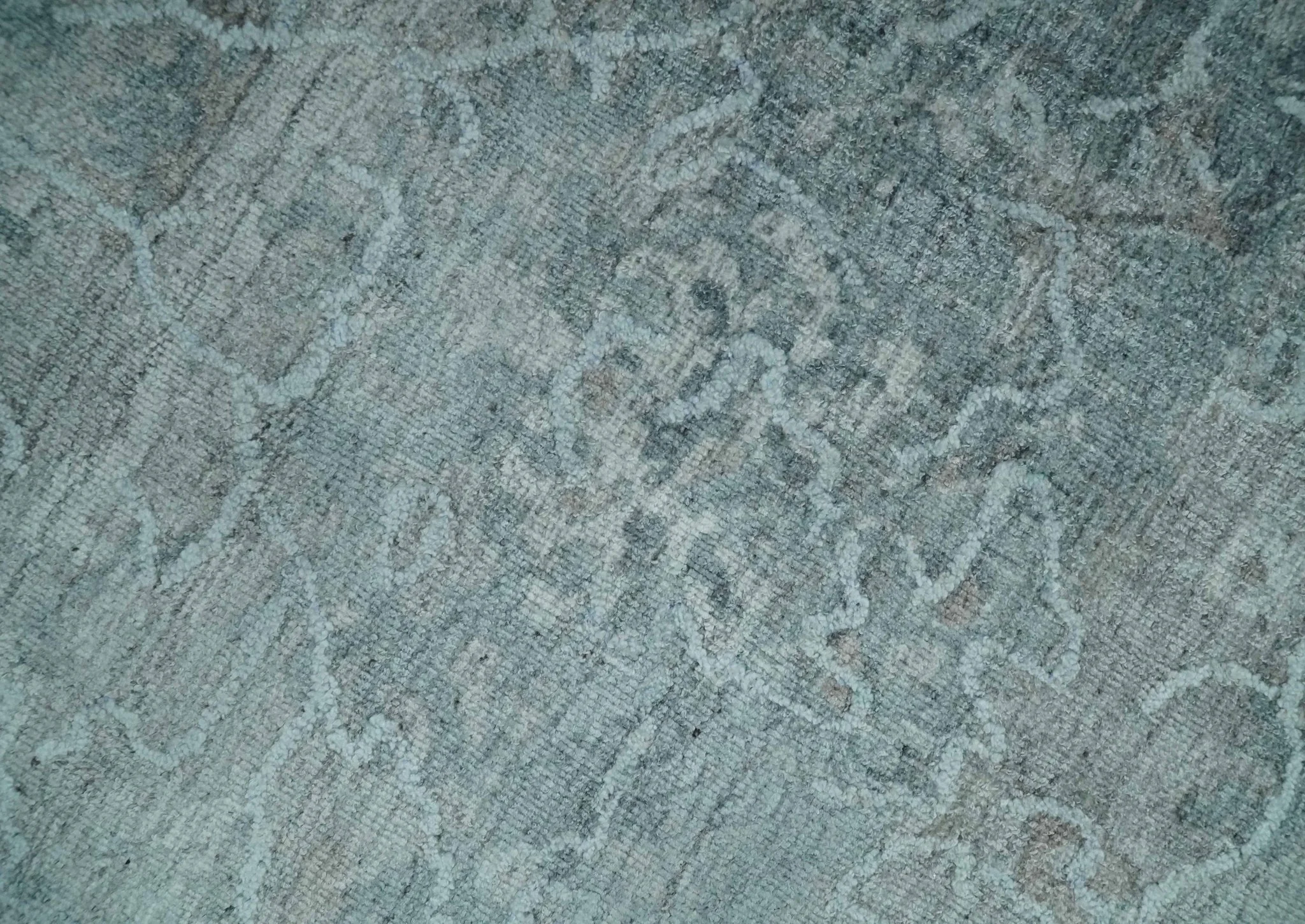 8x10 Ivory, Gray and Charcoal Traditional Erased Handmade Blended Wool Area Rug - Image 4