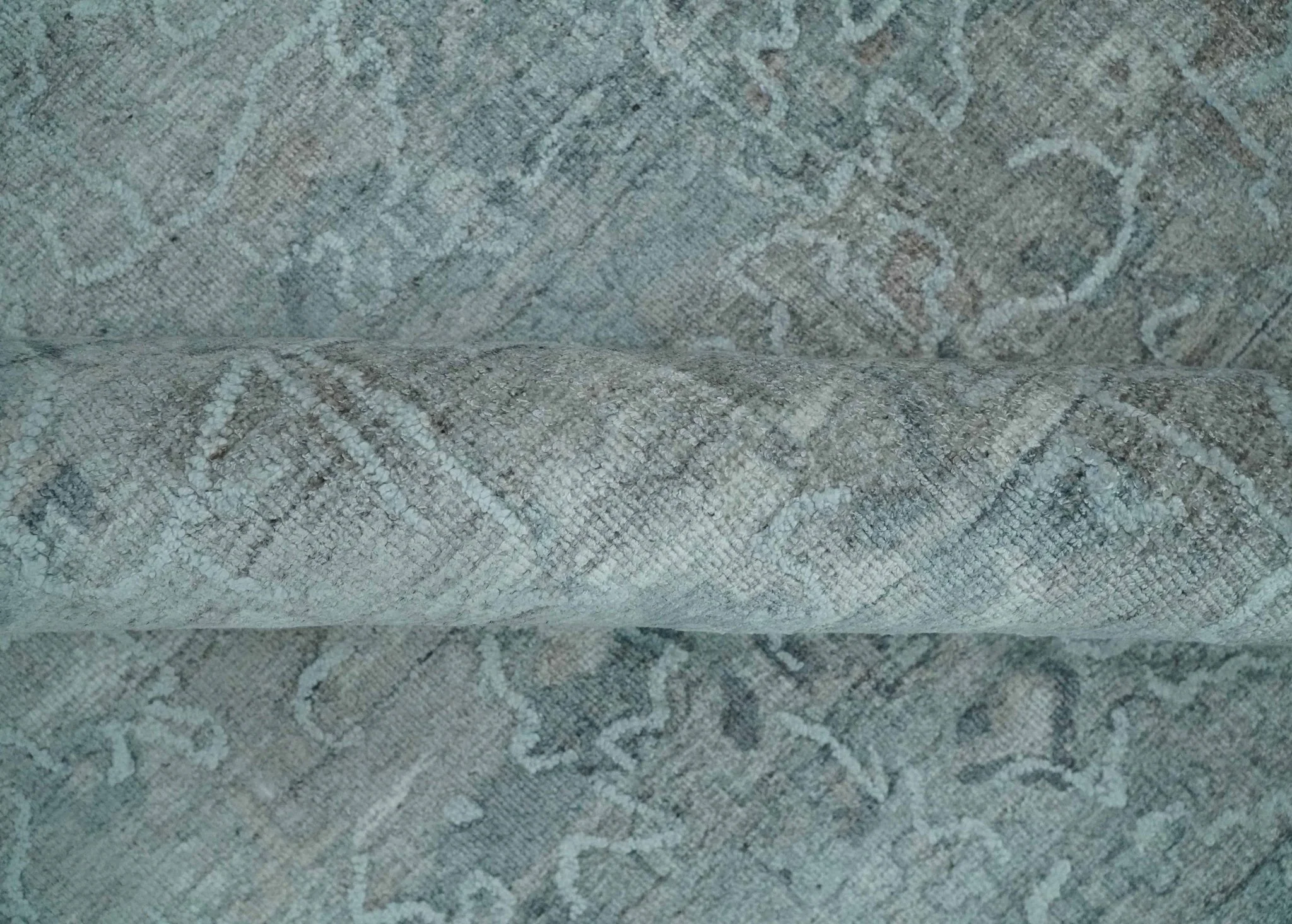 8x10 Ivory, Gray and Charcoal Traditional Erased Handmade Blended Wool Area Rug - Image 6