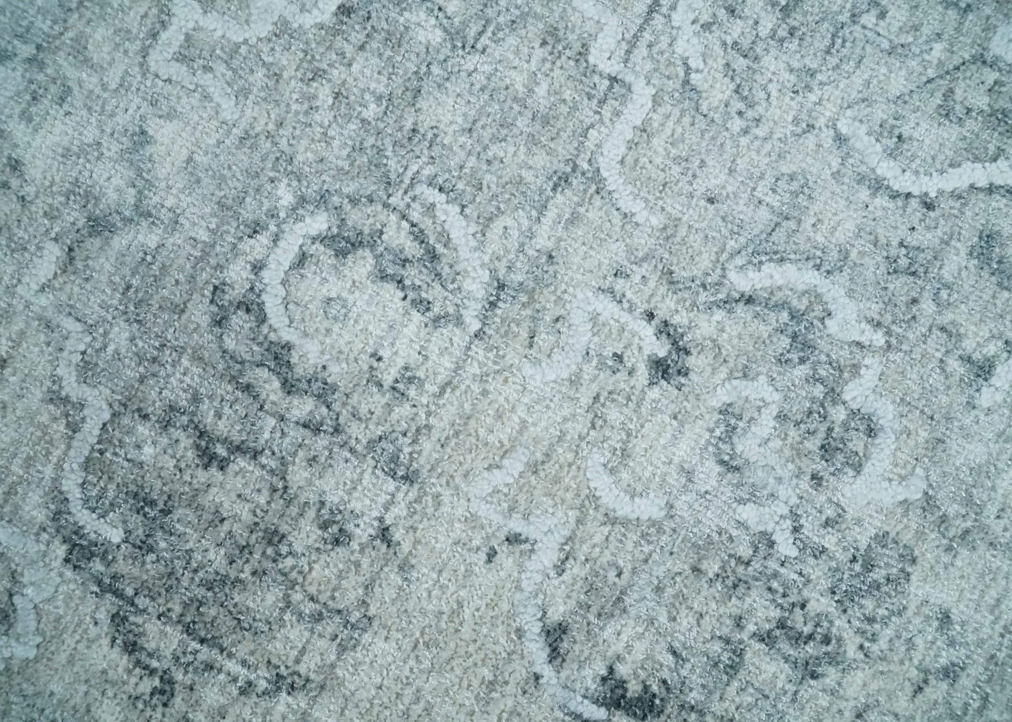 One of a Kind Traditional 8x10 Ivory, Gray and Charcoal Traditionally Hand Loomed Art Silk Area Rug - Image 4