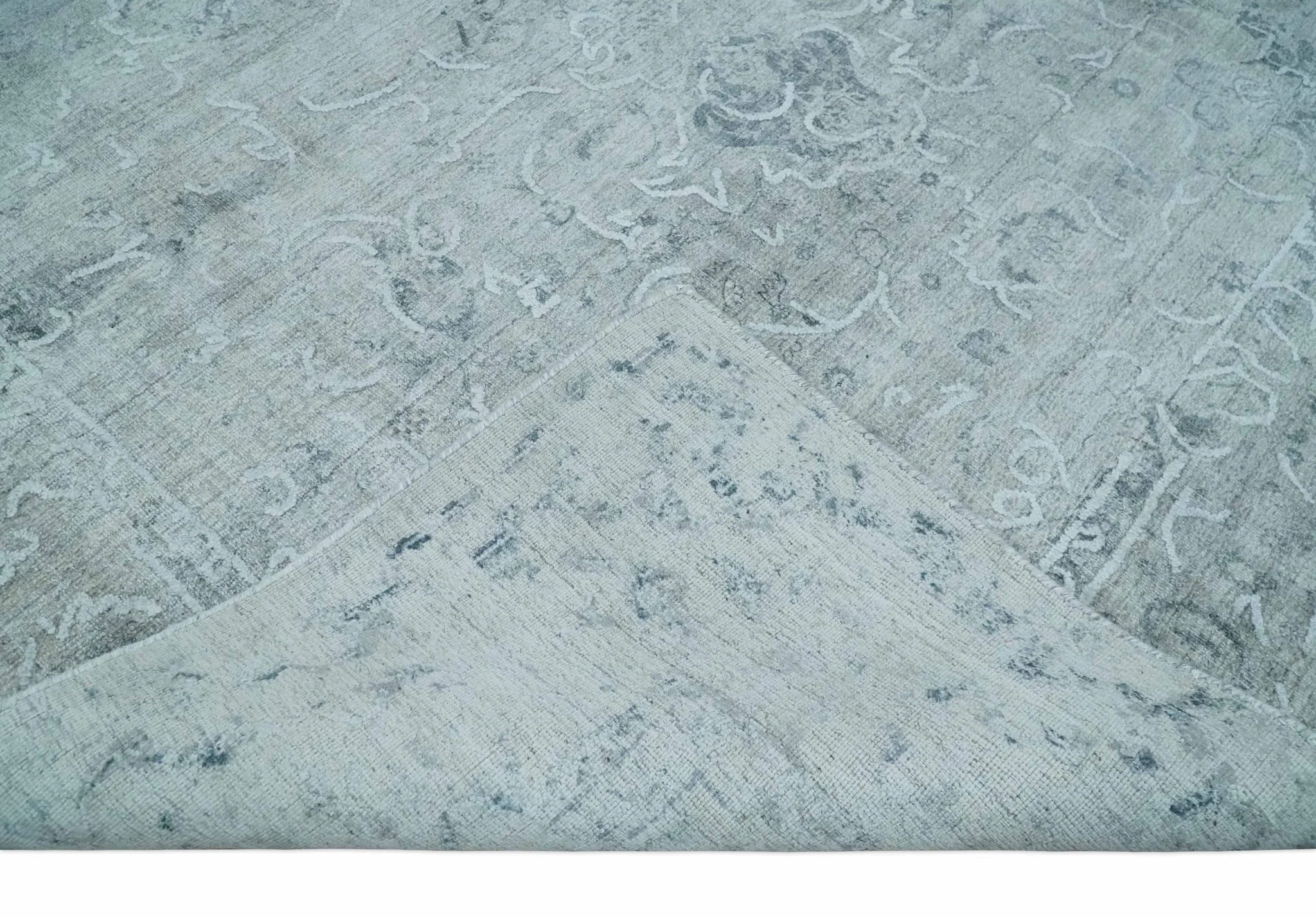 One of a Kind Traditional 8x10 Ivory, Gray and Charcoal Traditionally Hand Loomed Art Silk Area Rug - Image 6