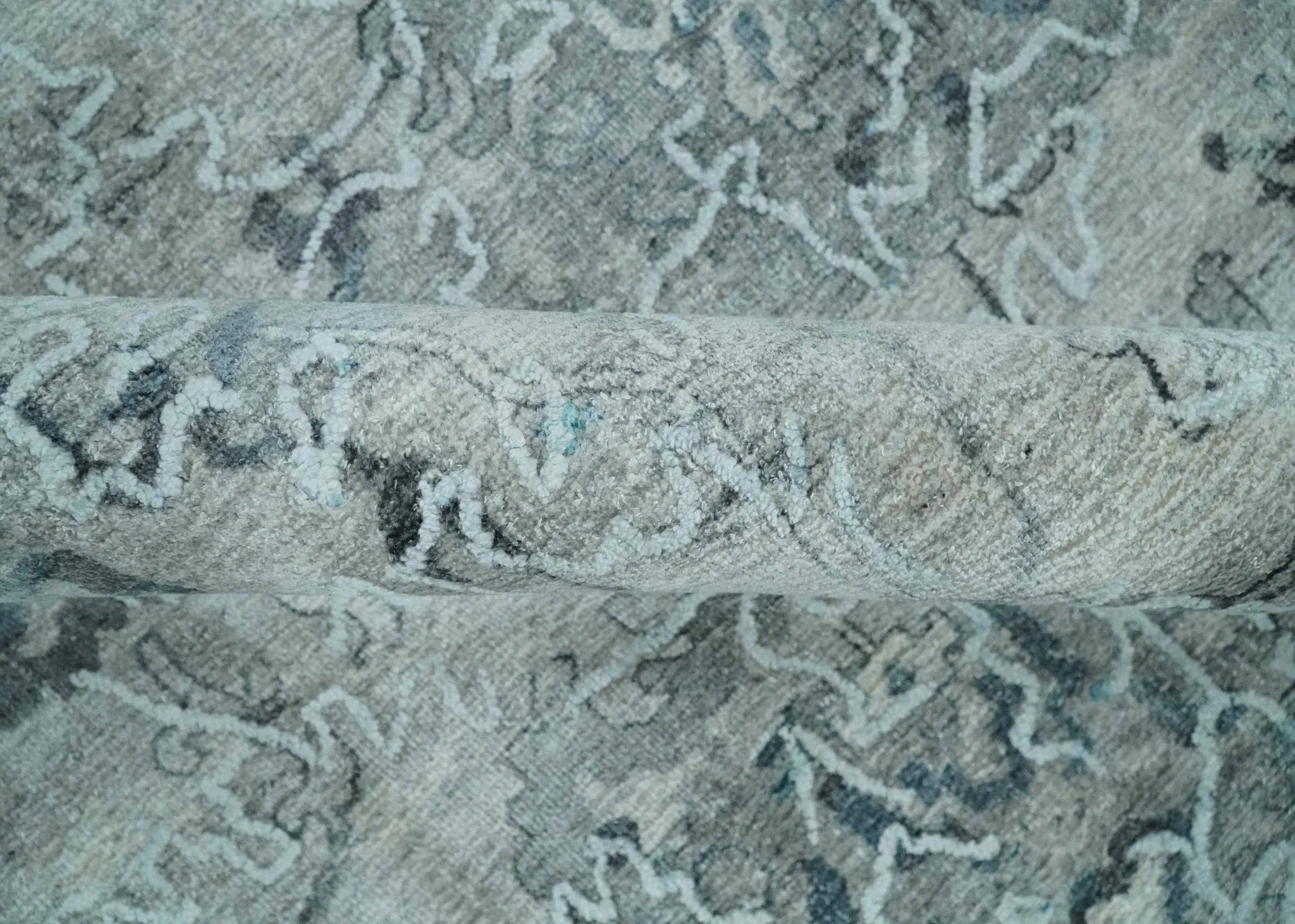 8x10 Ivory, Gray and Silver Modern Erased Traditional Handmade Art Silk Area Rug - Image 7