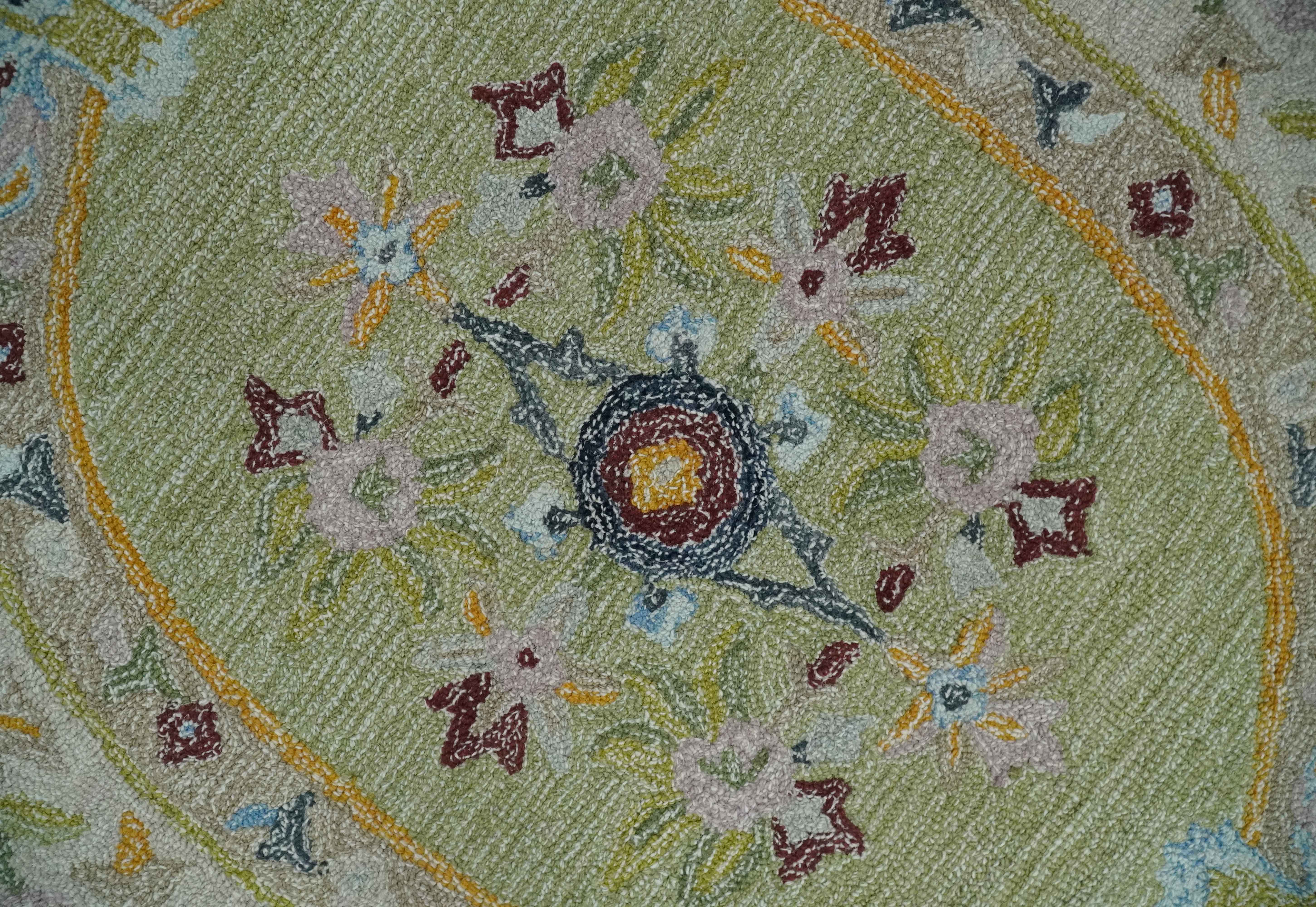 Ivory and Green 8x10 French Design Aubusson Hand Tufted Wool Area Rug - Image 4