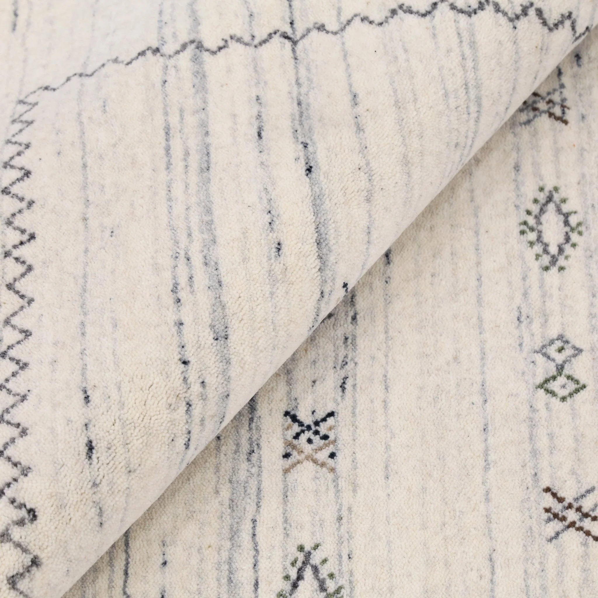 Ivory Modern Tribals Design Hand Loomed Wool Area Rug - Image 9
