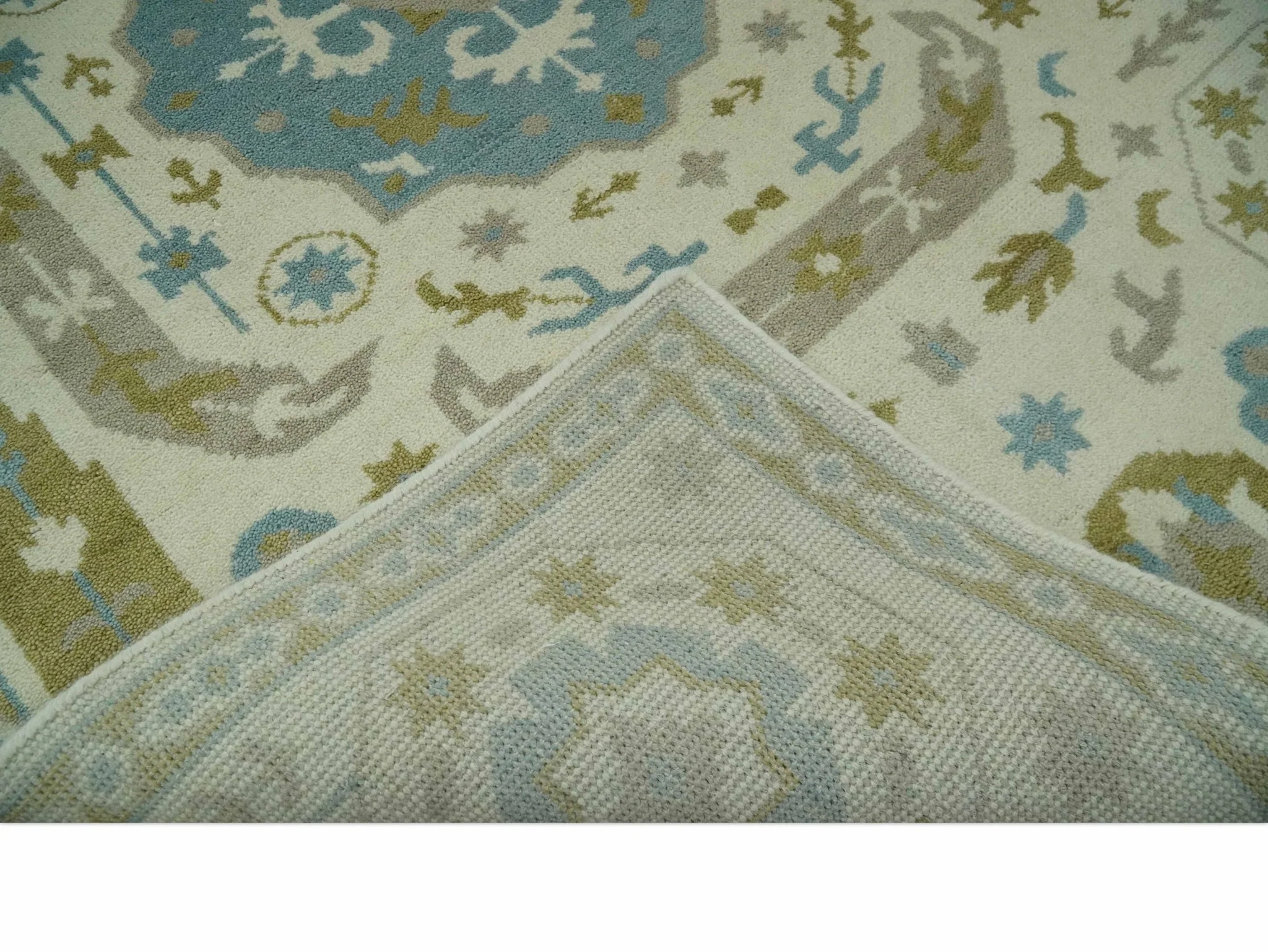 6x9 Ivory, Olive and Teal Hand Knotted Traditional Medallion Mamluk Design wool Area Rug - Image 7