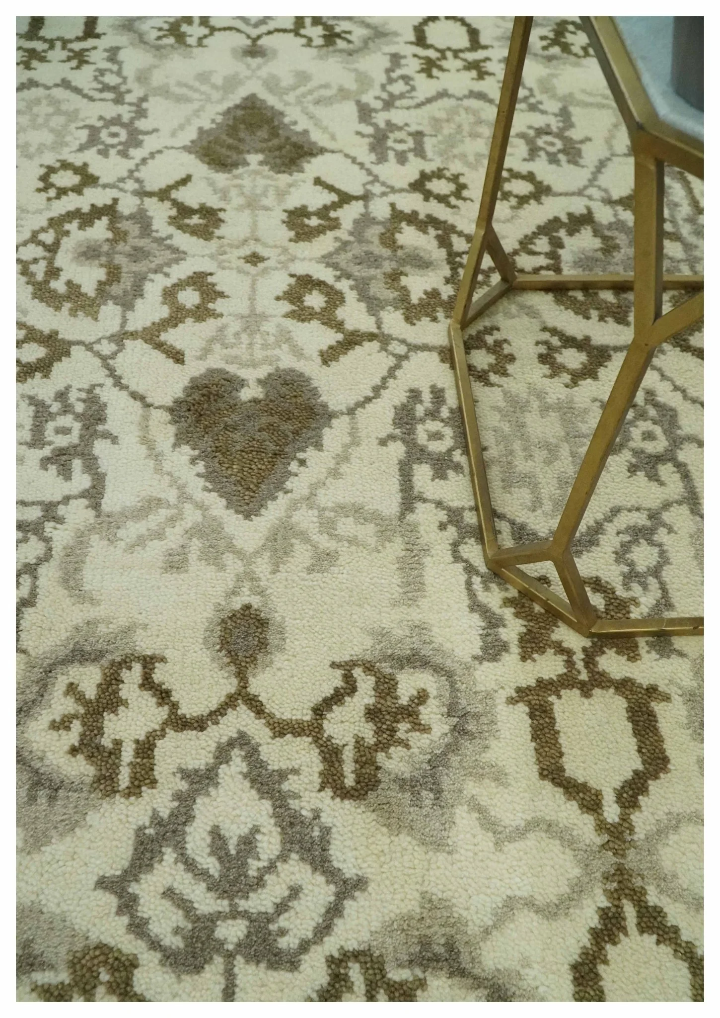Ivory, Olive and Gray Traditional Hand Knotted Oriental Oushak 5x8 wool Area Rug - Image 2