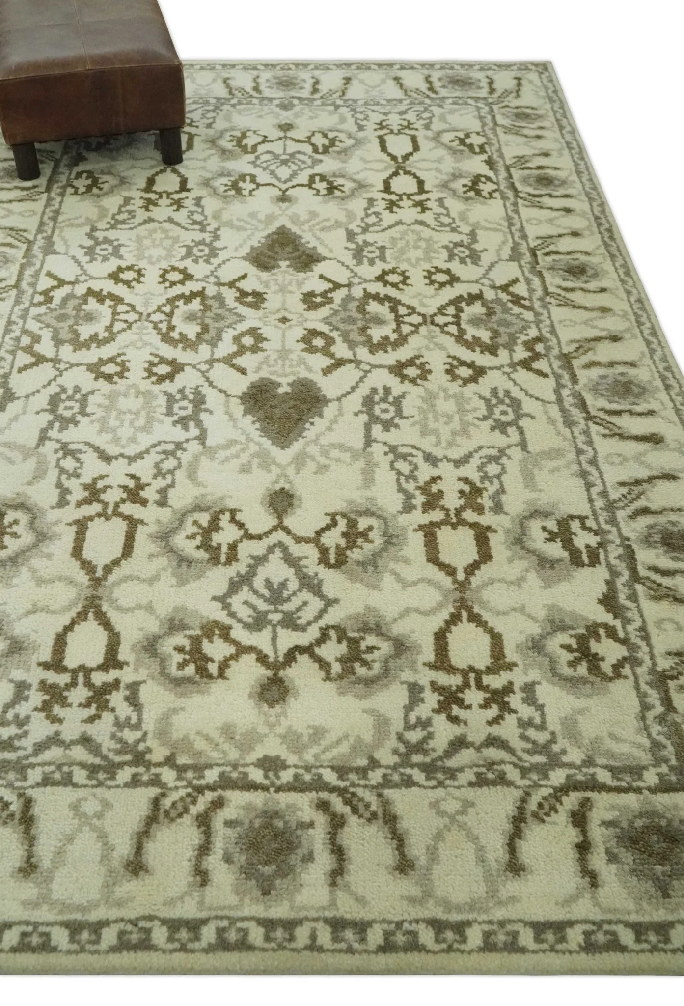 Ivory, Olive and Gray Traditional Hand Knotted Oriental Oushak 5x8 wool Area Rug - Image 3