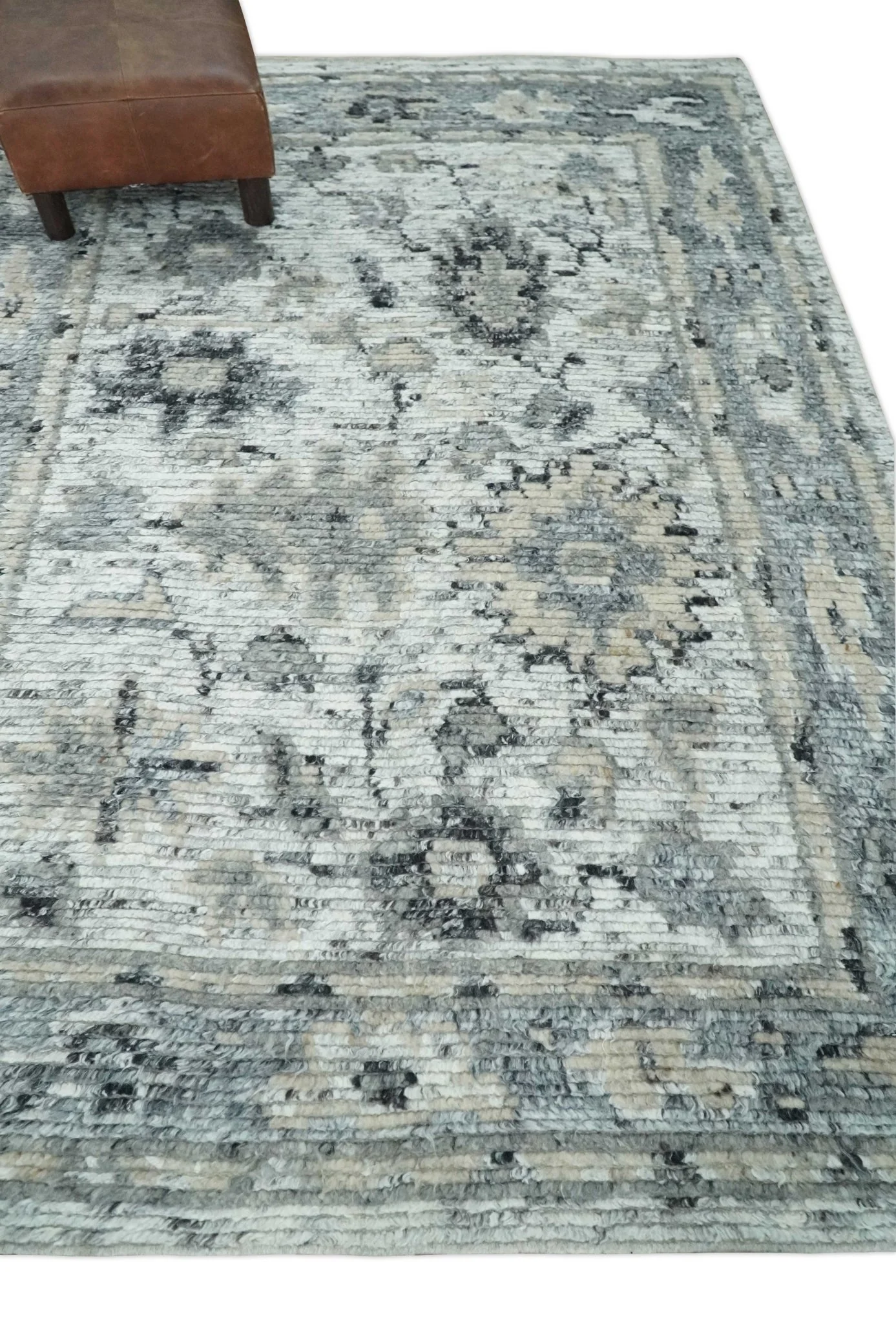 Hand Knotted Ivory, Silver and Beige Traditional Made with Blended Wool Multi Size Rug - Image 3