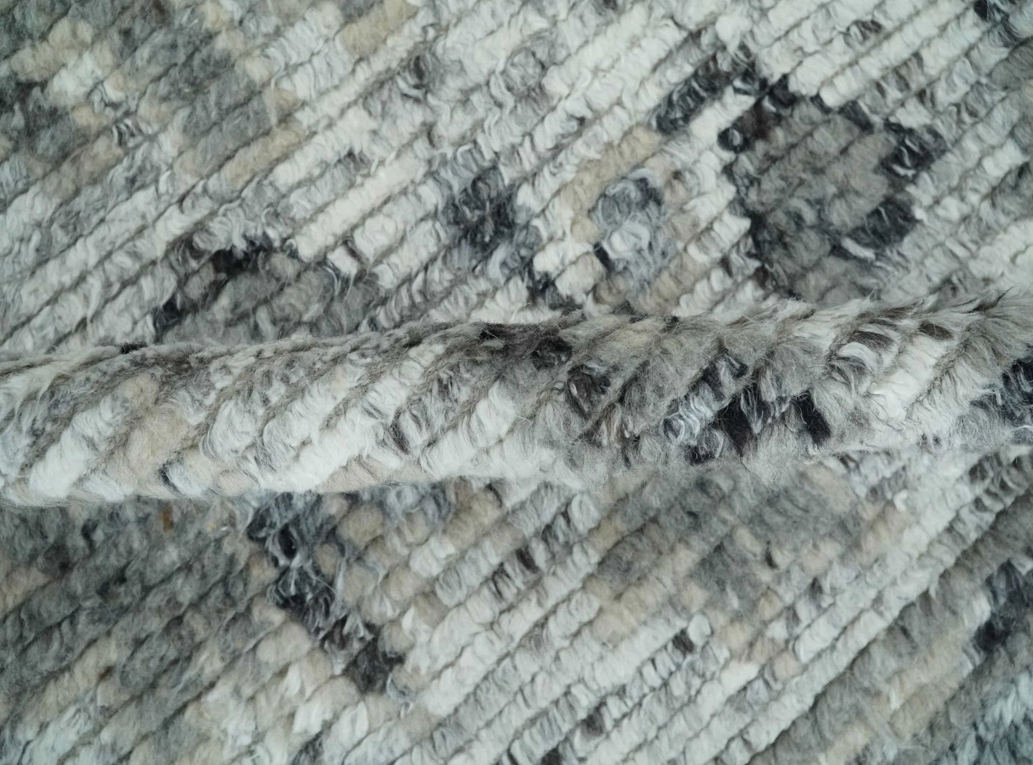 Hand Knotted Ivory, Silver and Beige Traditional Made with Blended Wool Multi Size Rug - Image 6