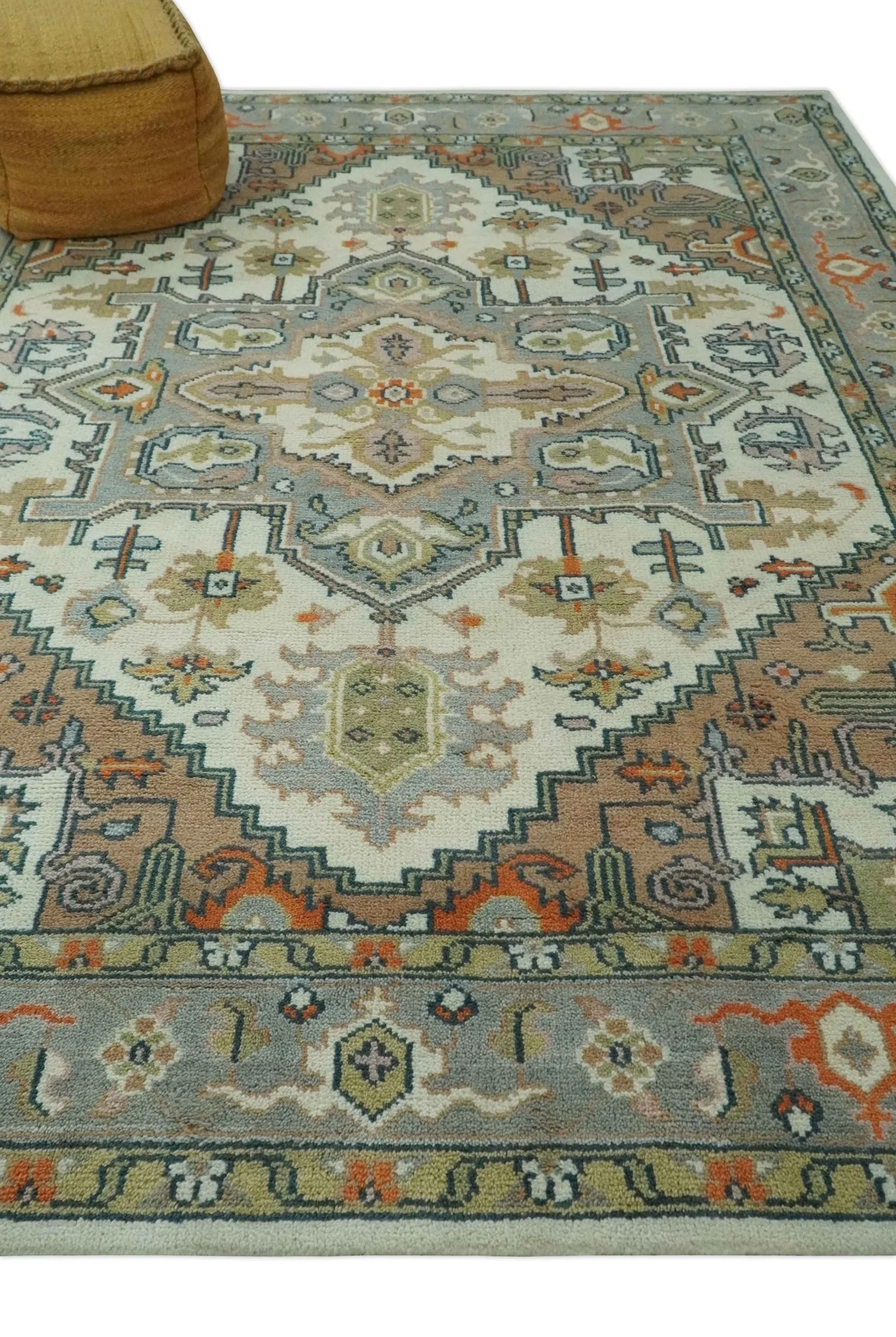 Ivory, Silver, Peach and Olive Traditional Heriz Hand Knotted Multi Size wool Area Rug - Image 4