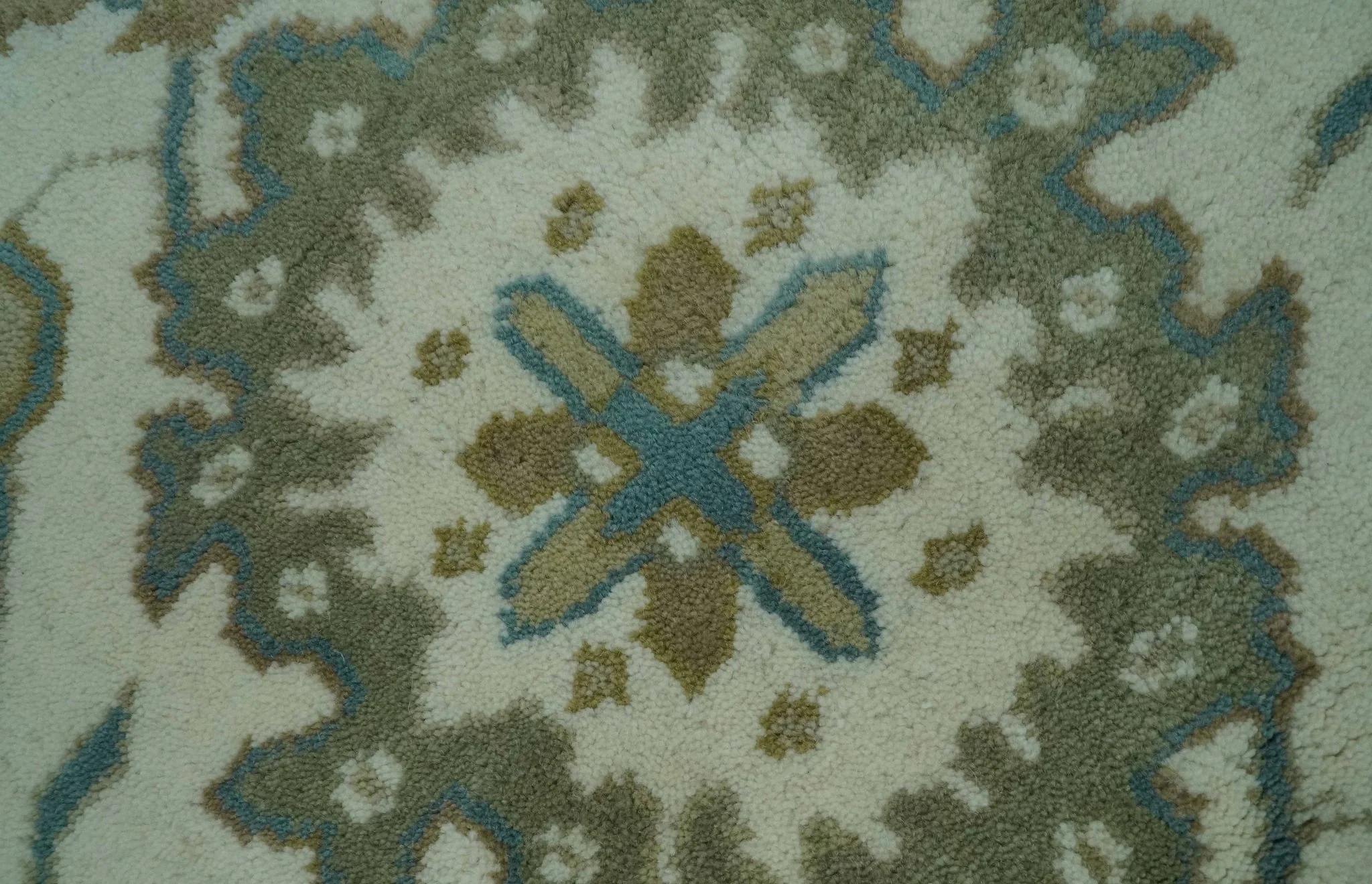 Hand Knotted Ivory, Teal and Beige Traditional Oriental Oushak Multi Size wool rug - Image 4
