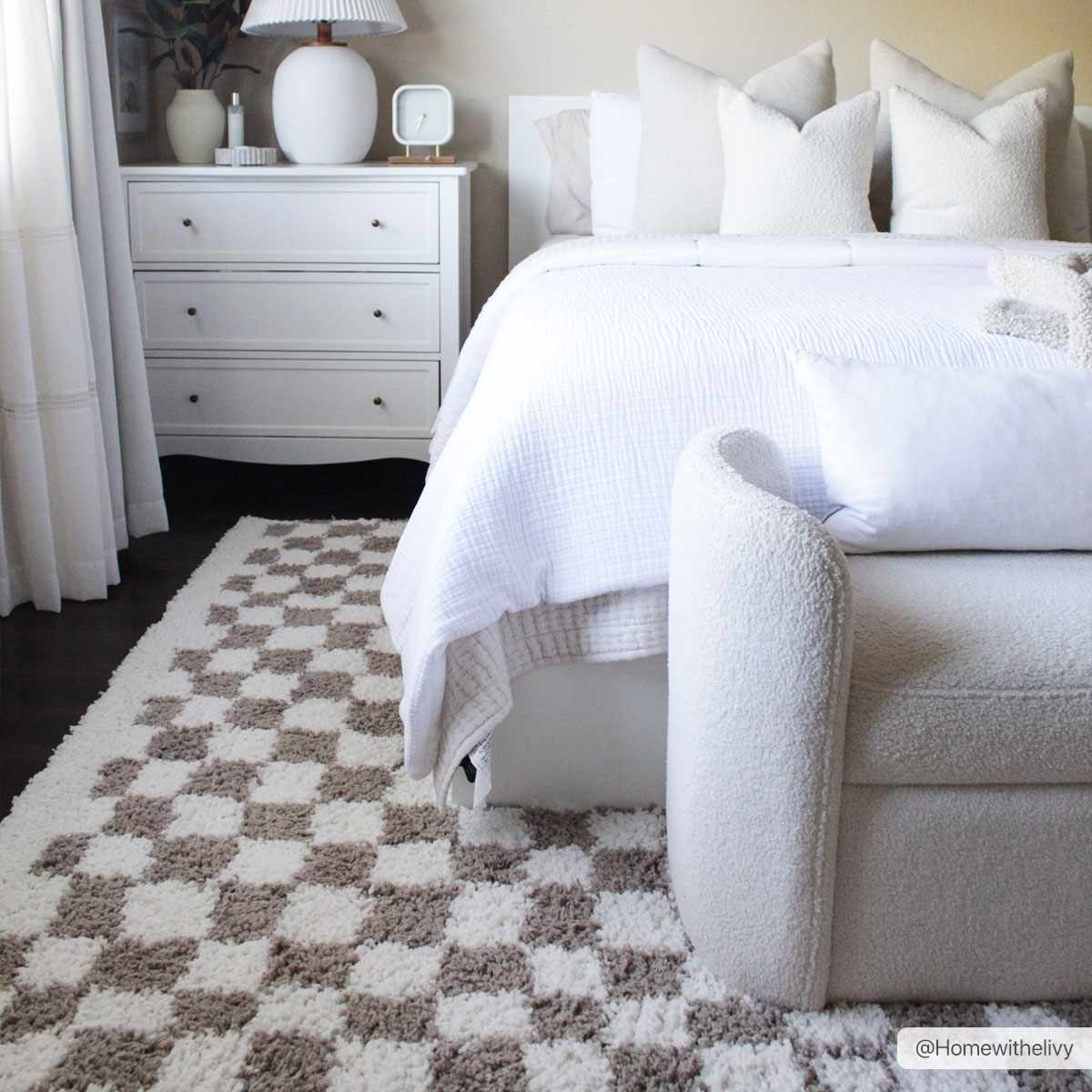 Modern Geometric Light brown and white Machine woven Plush wool area rug - Image 2