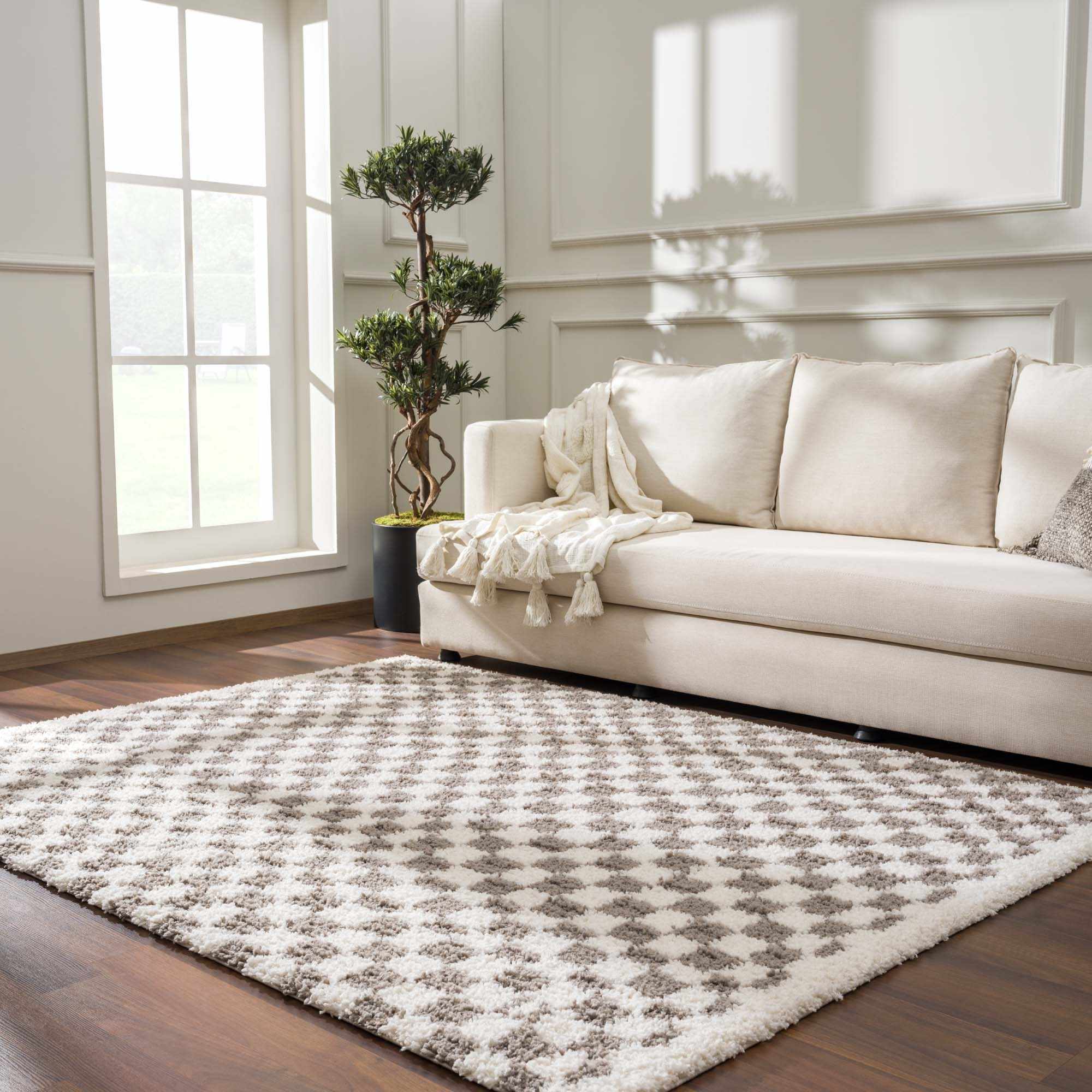 Modern Geometric Checkered plush White, Light Gray polyester area rug - Image 2